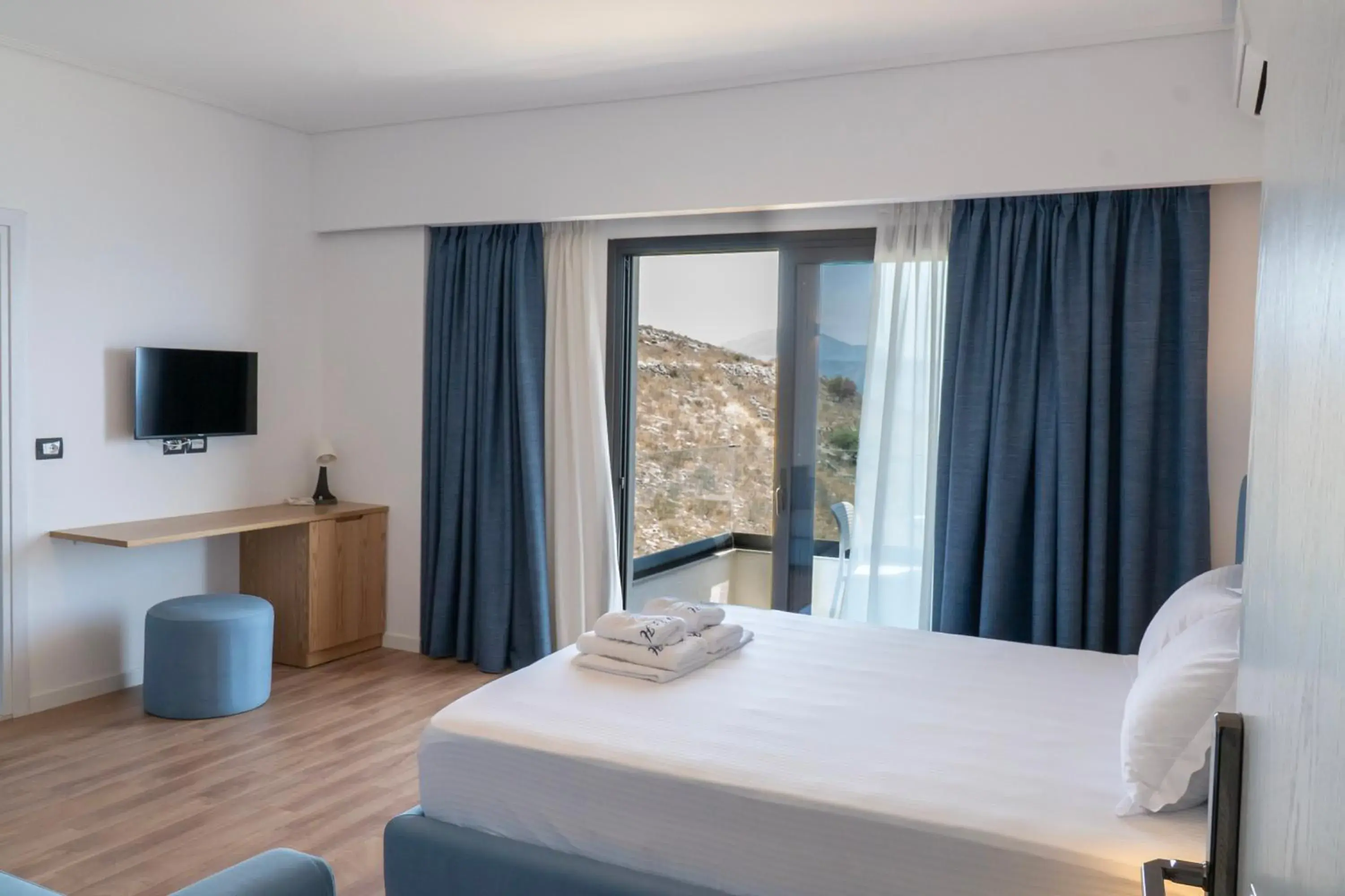 Double Room with Side Sea View in Hilltop Heaven Hotel Double Room with Side Sea View in Hilltop Heaven Hotel