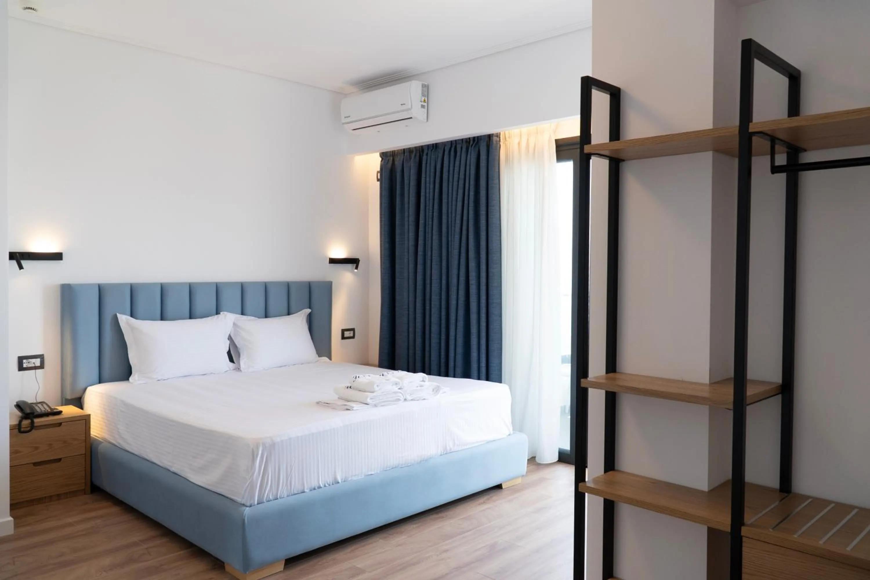 Bed in Hilltop Heaven Hotel