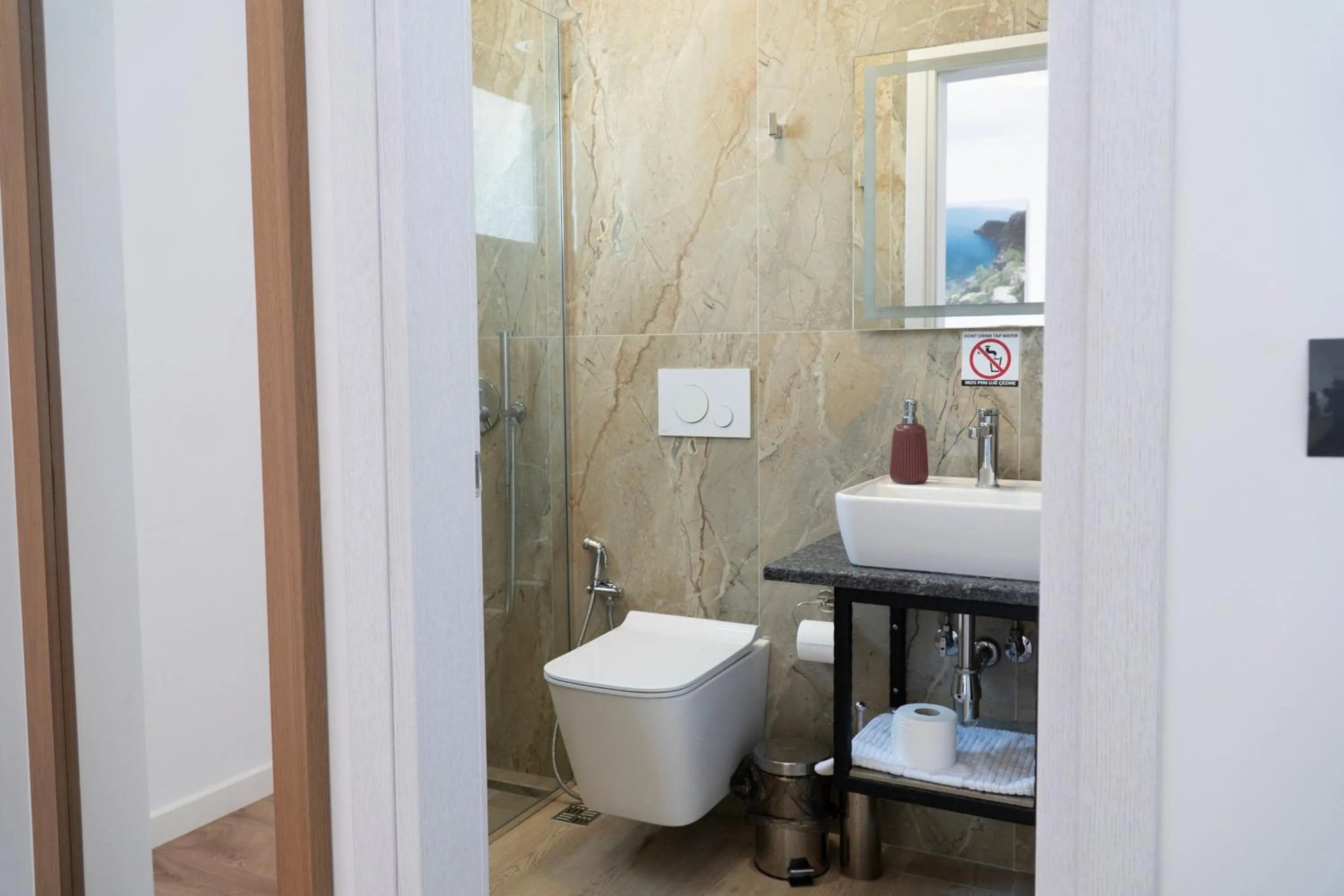 Hilltop Heaven Hotel