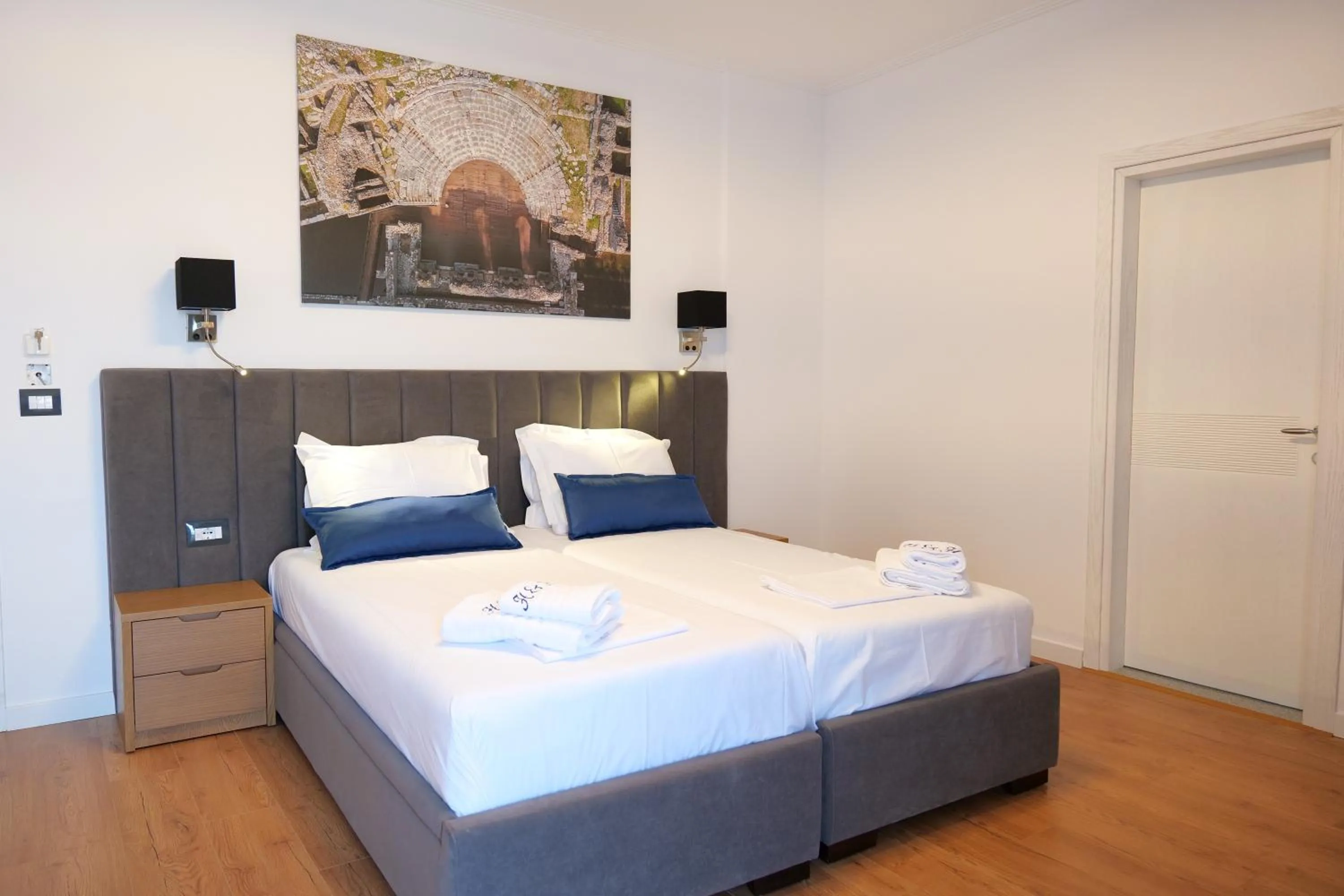 Bed in Hilltop Heaven Hotel