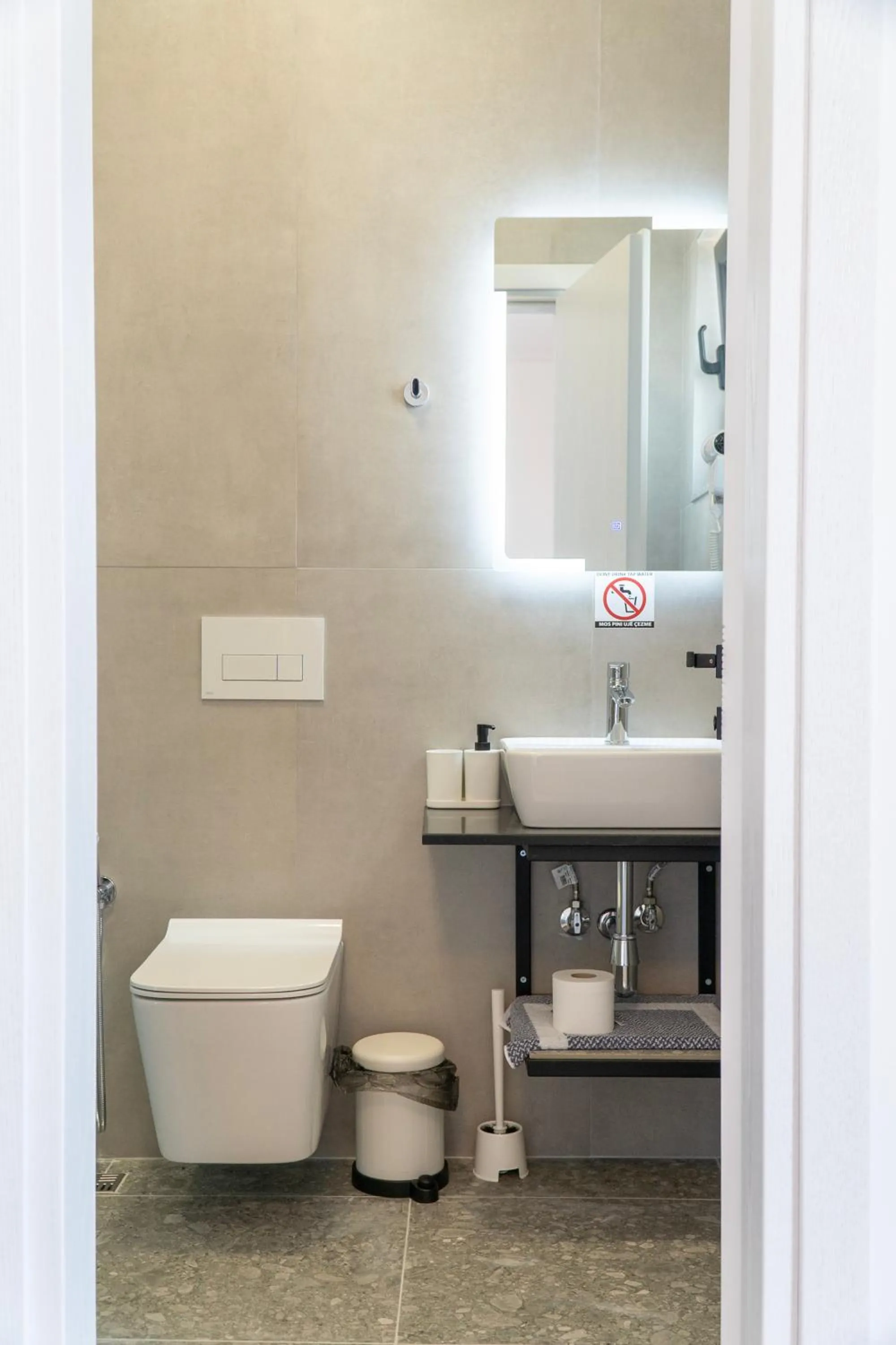 Hilltop Heaven Hotel