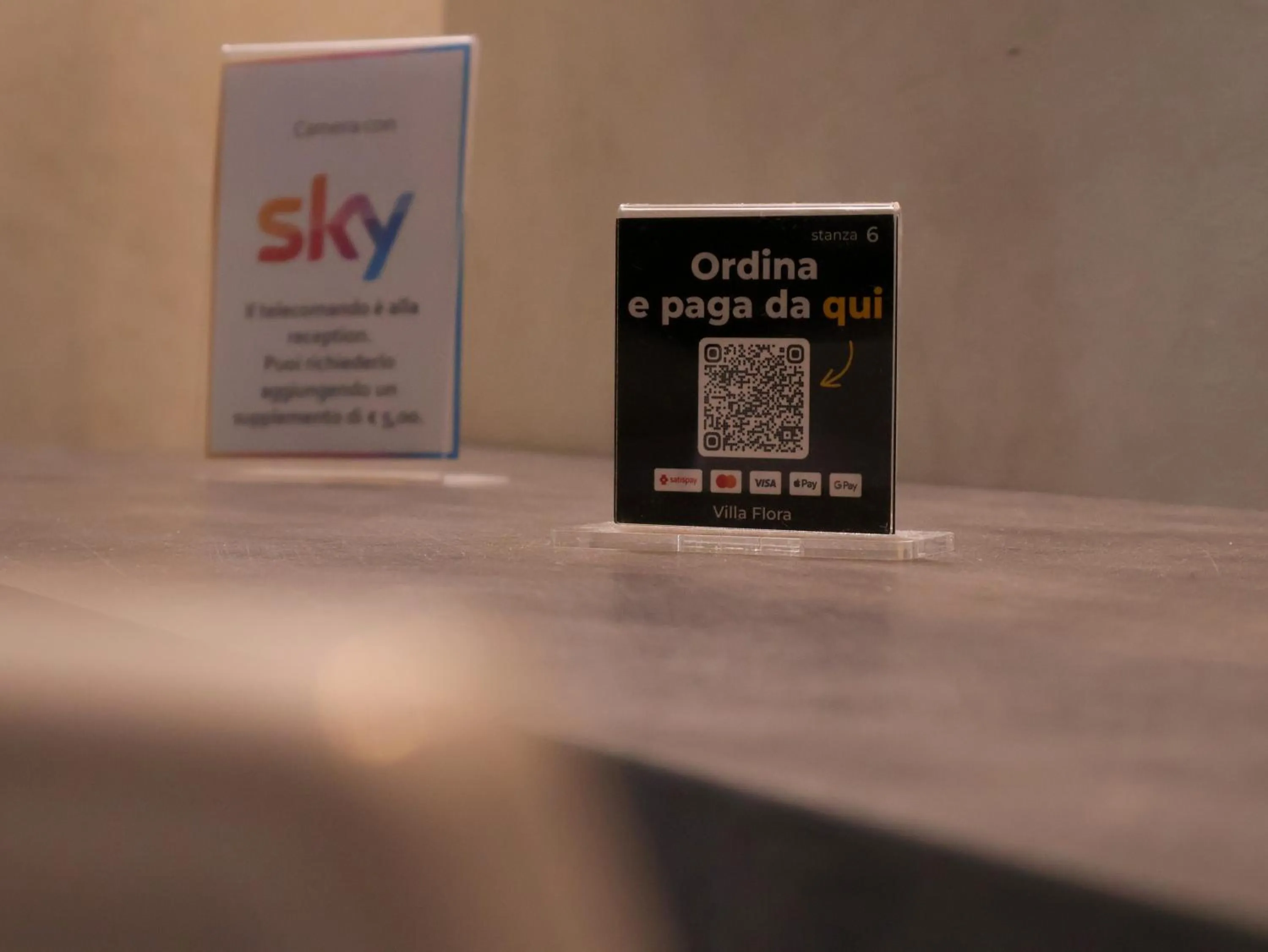 Logo/Certificate/Sign in Villa Flora