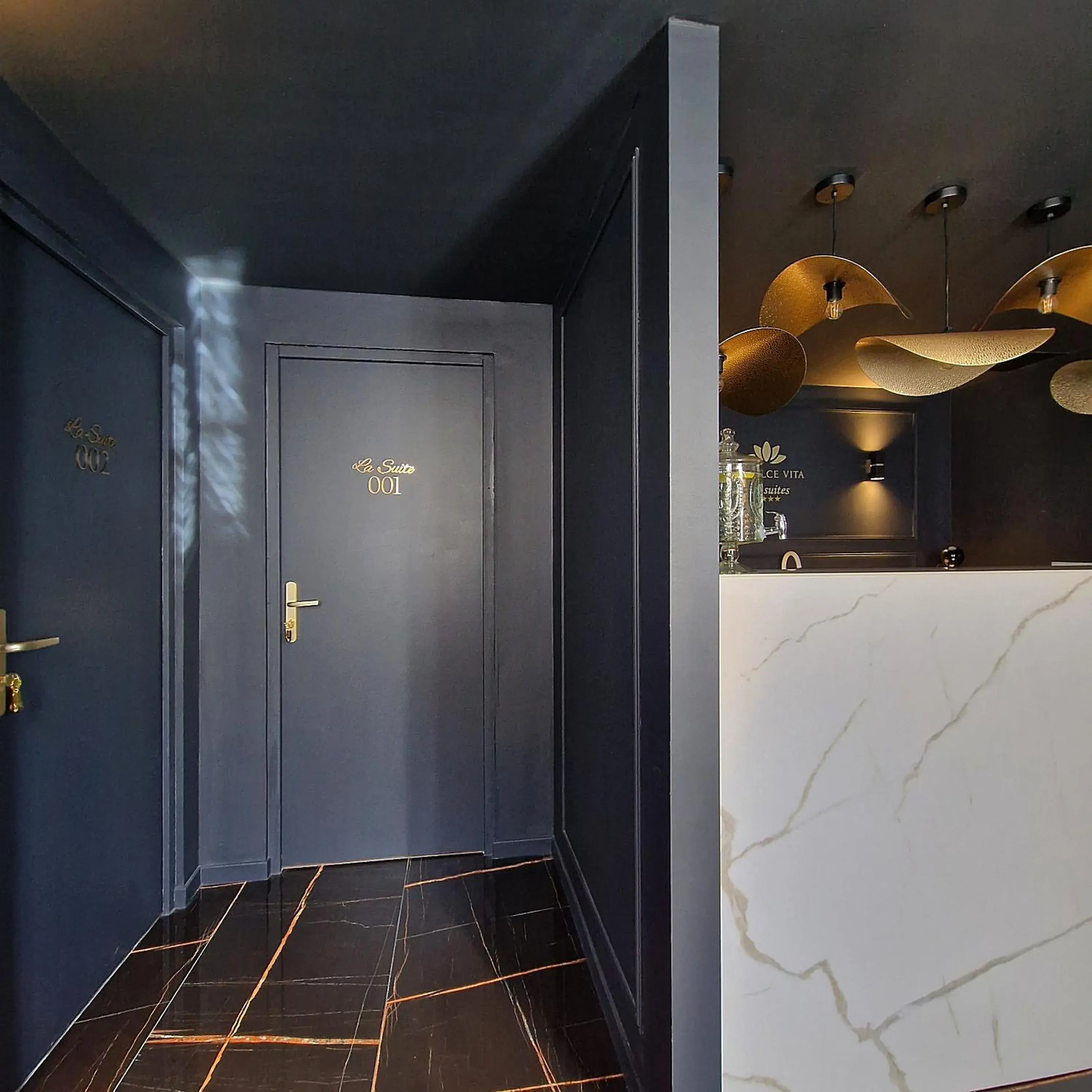 Suite with Hot Tub in La Dolce Vita Spa privatif Suite with Hot Tub in La Dolce Vita Spa privatif