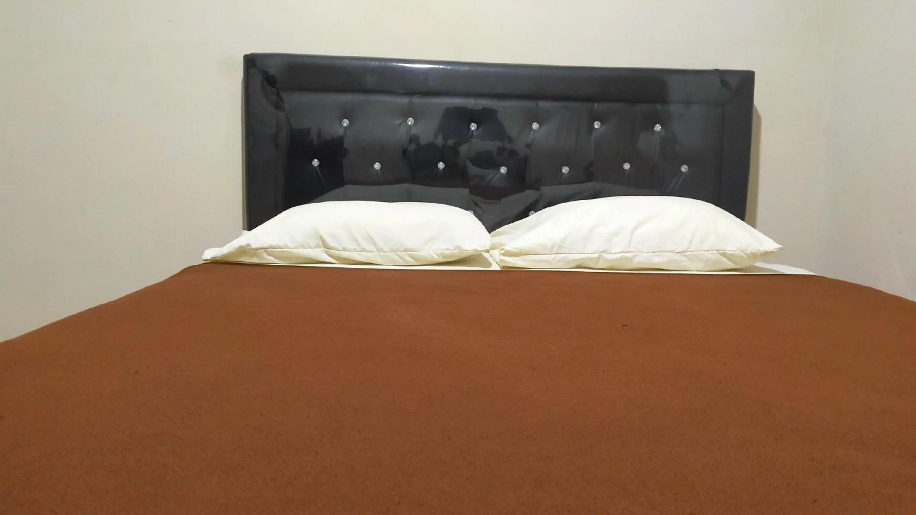 People, Bed in Aqsa Guest House Ciamis Syariah