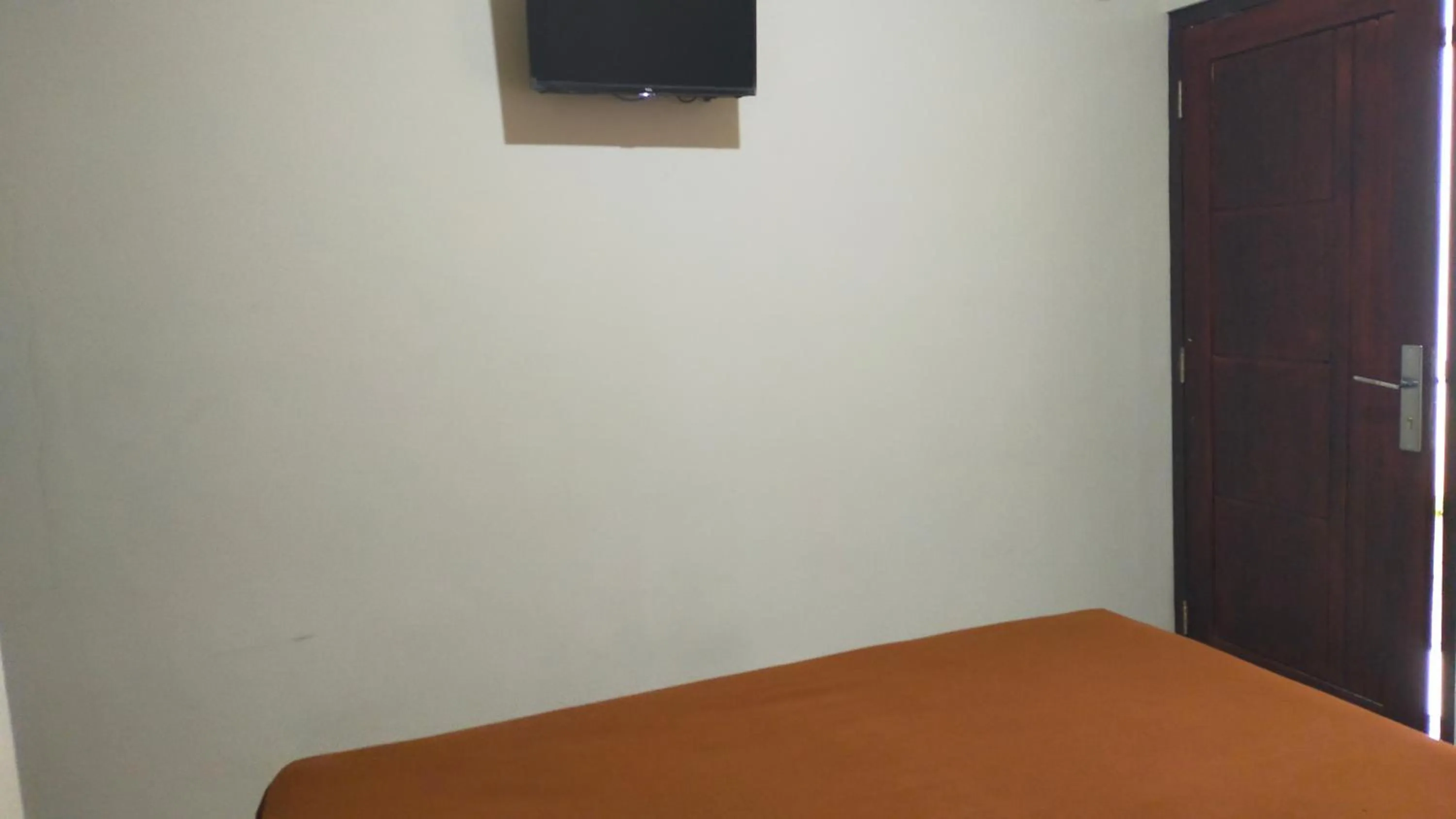 Staff, Bed in Aqsa Guest House Ciamis Syariah