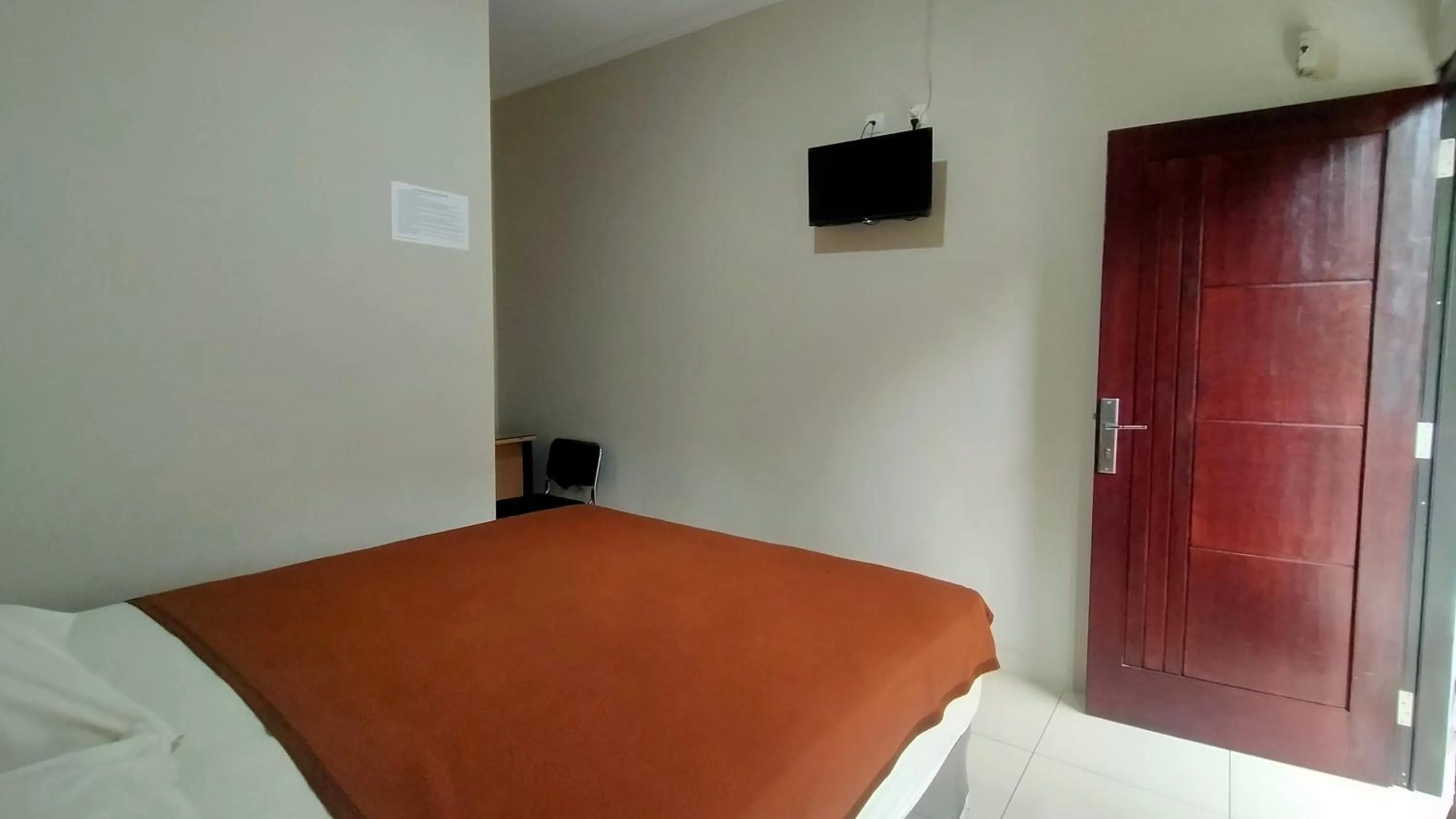 Staff, Bed in Aqsa Guest House Ciamis Syariah