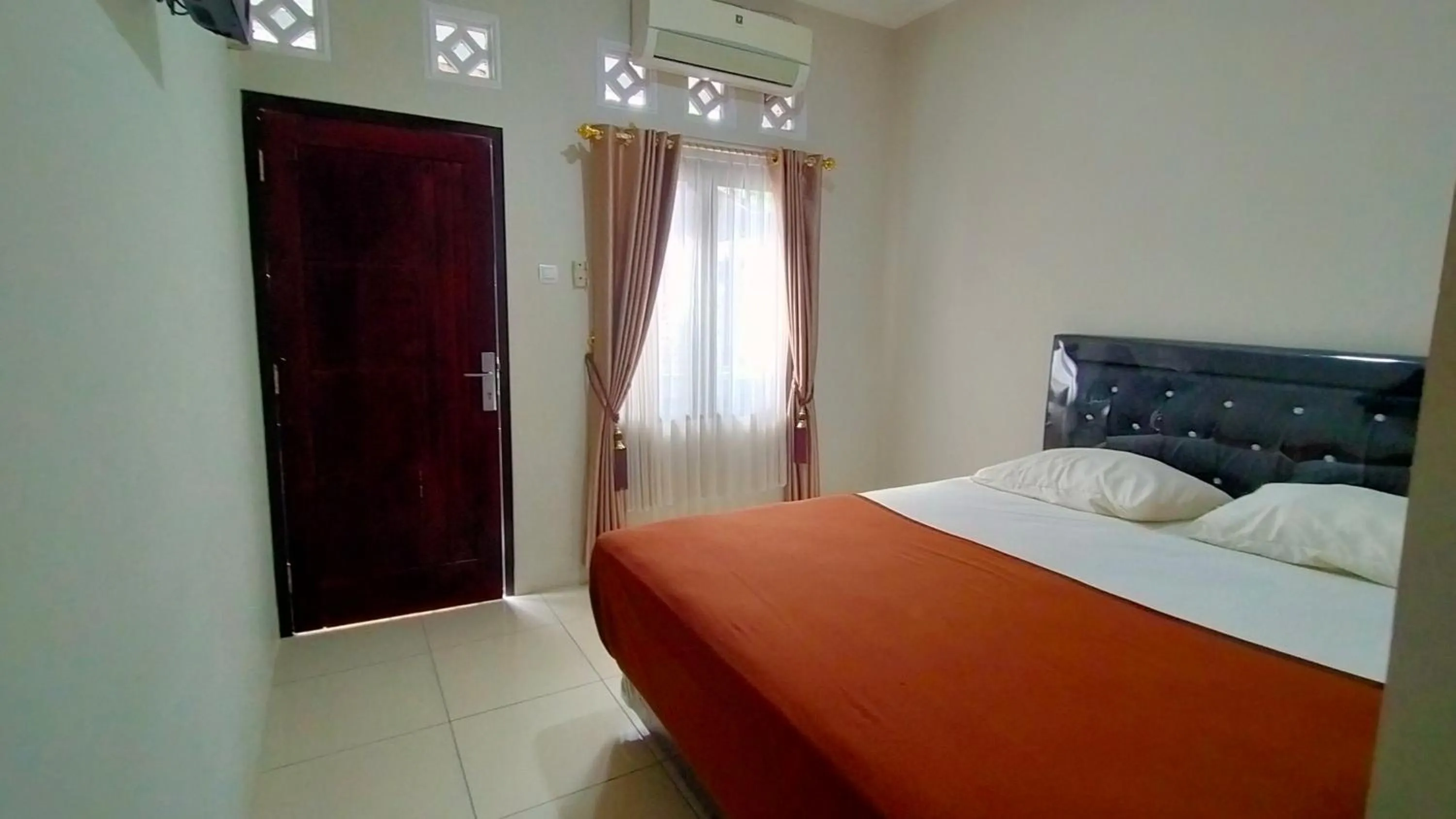 Patio, Bed in Aqsa Guest House Ciamis Syariah