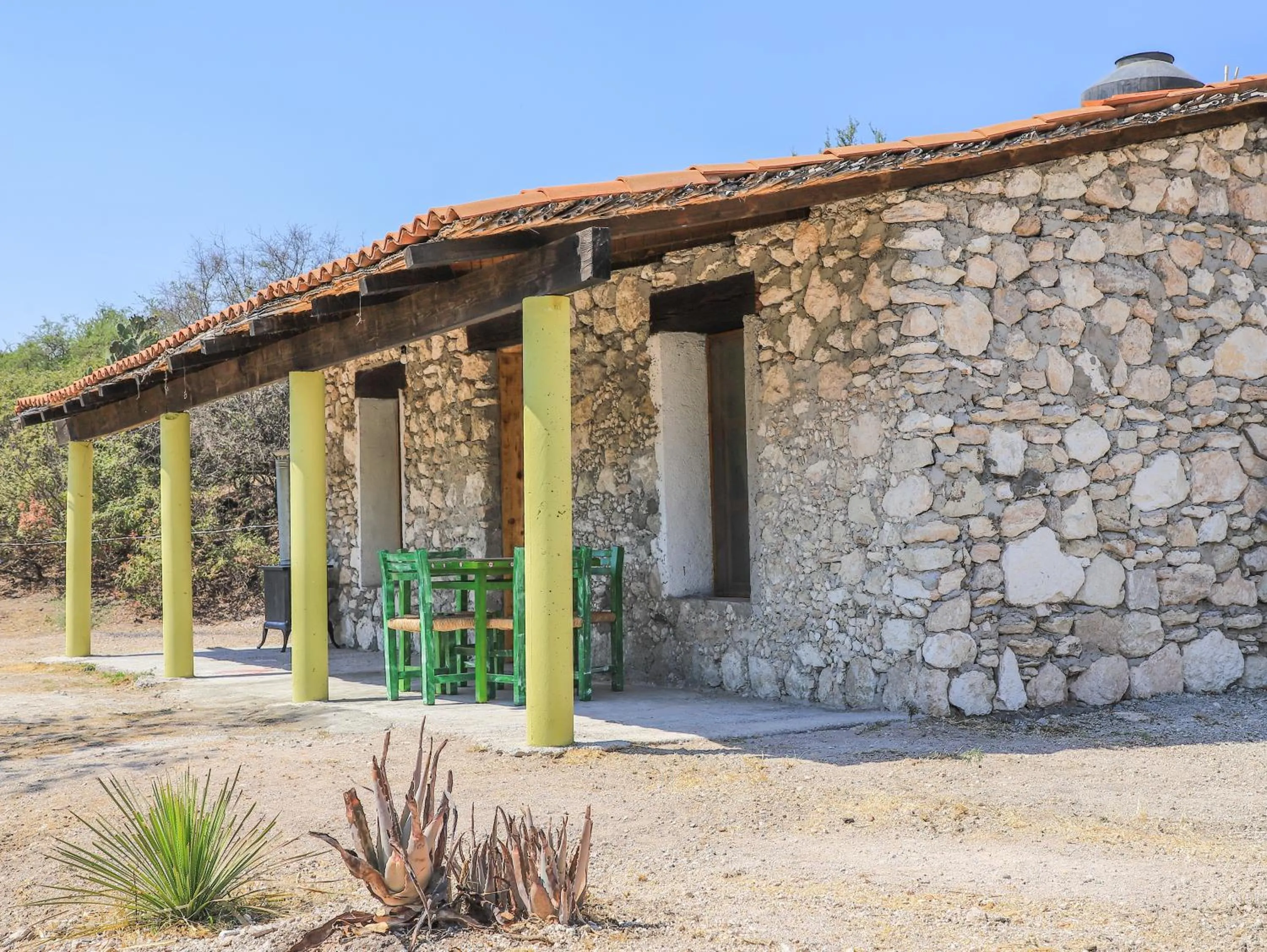 Dining area in Centro Ecoturístico Tatu by Rotamundos