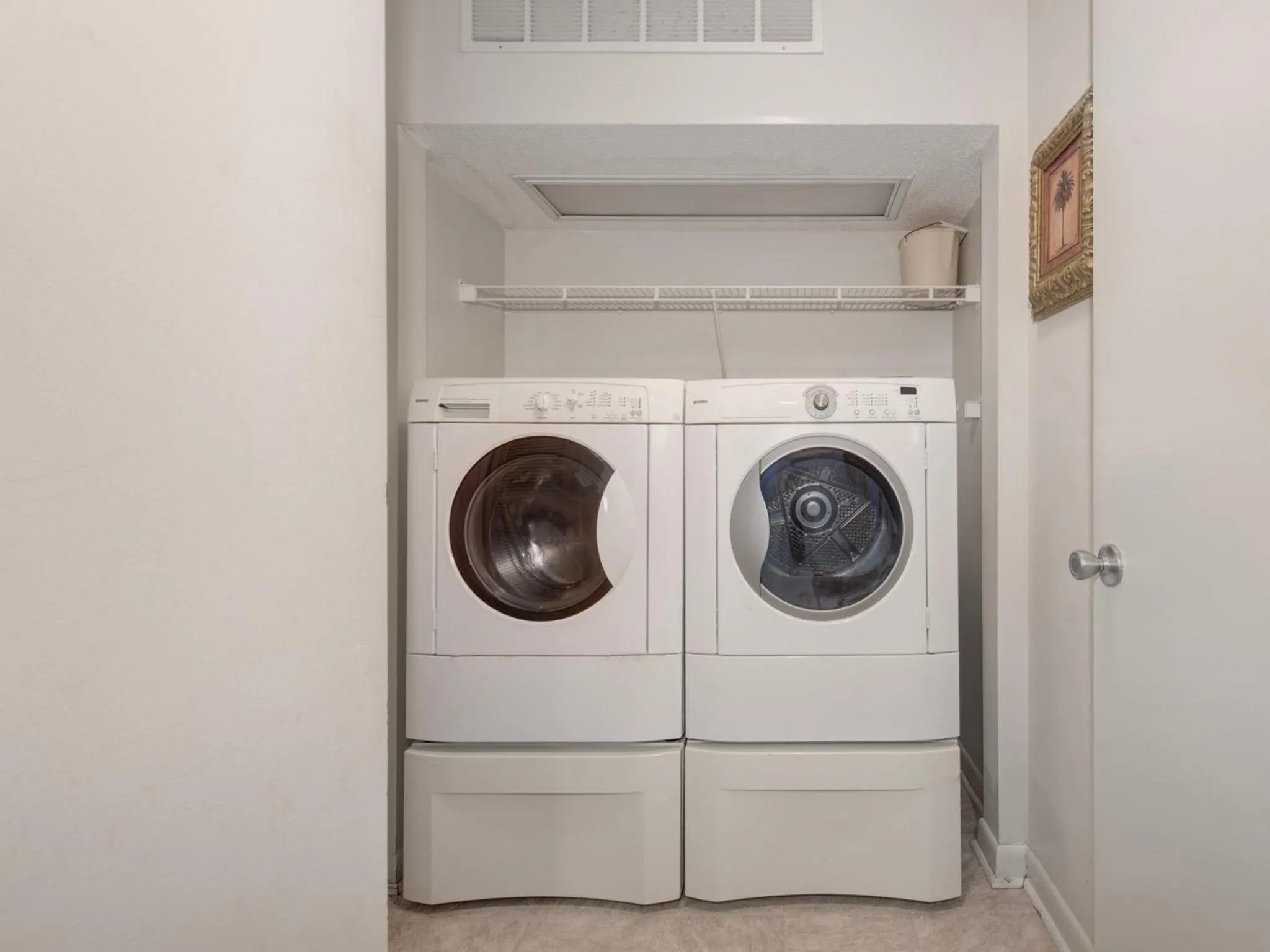 Kitchen or kitchenette in Birdsong