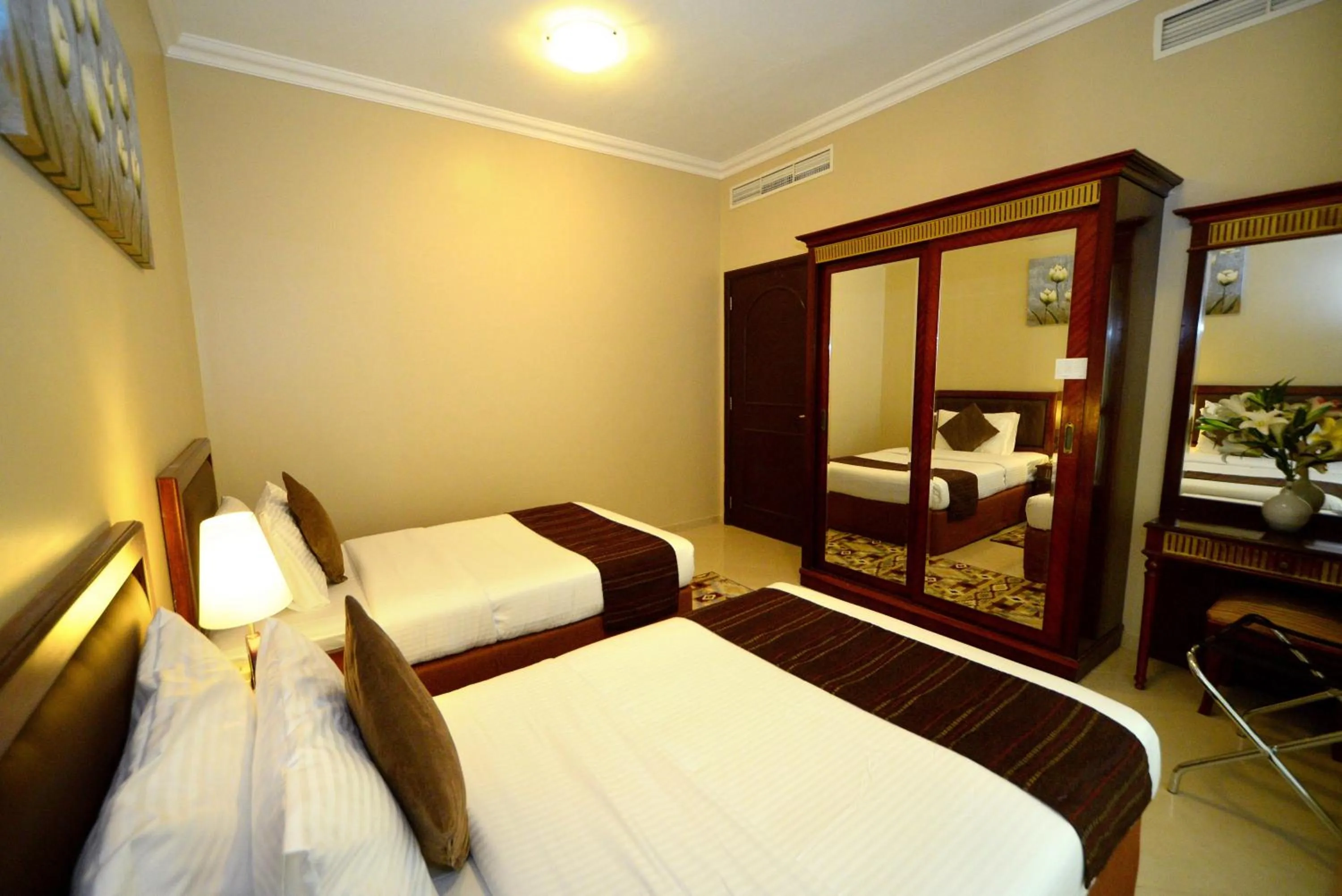 Bedroom, Bed in Emirates Stars Hotel Apartments Sharjah