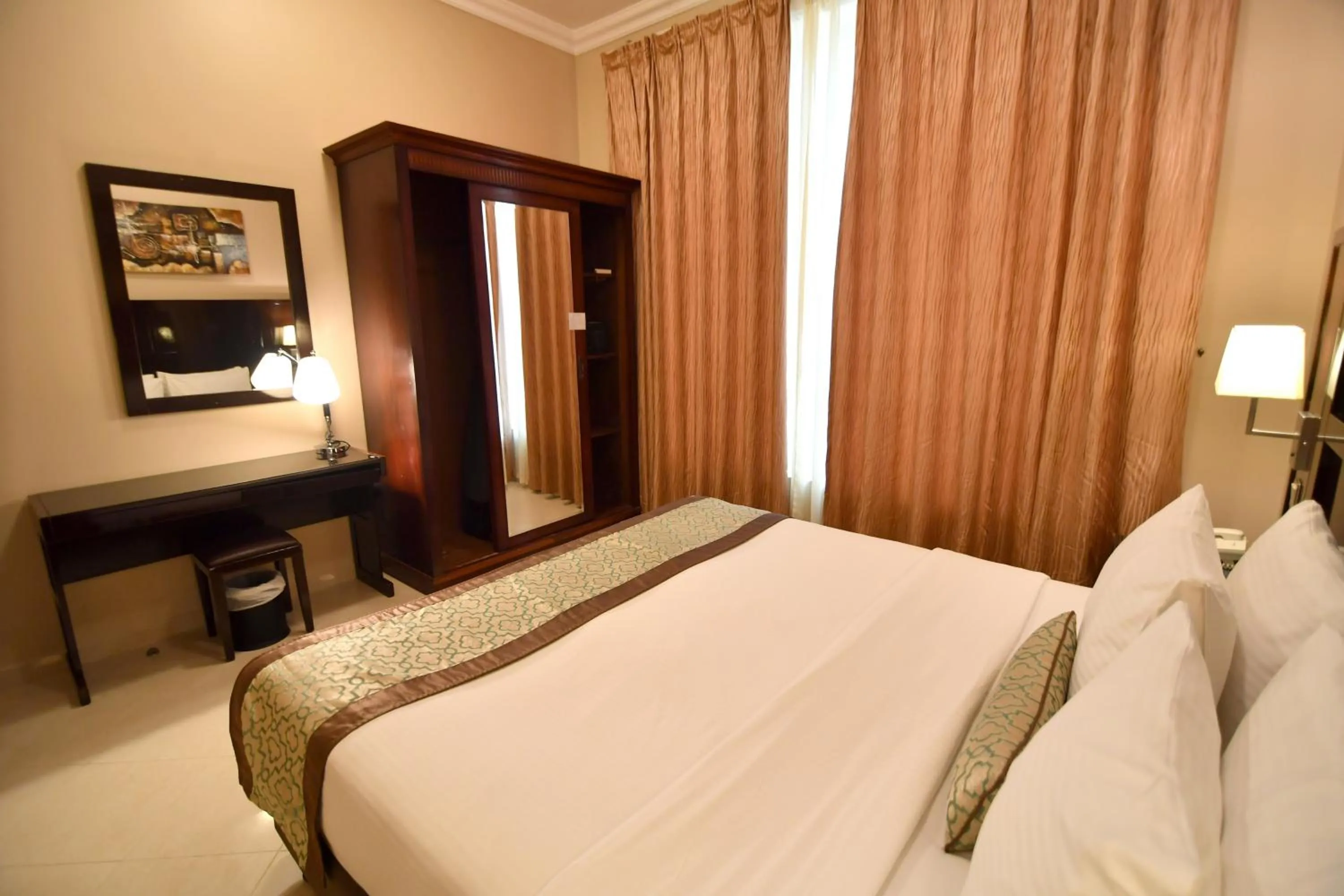 Property building, Bed in Emirates Stars Hotel Apartments Sharjah