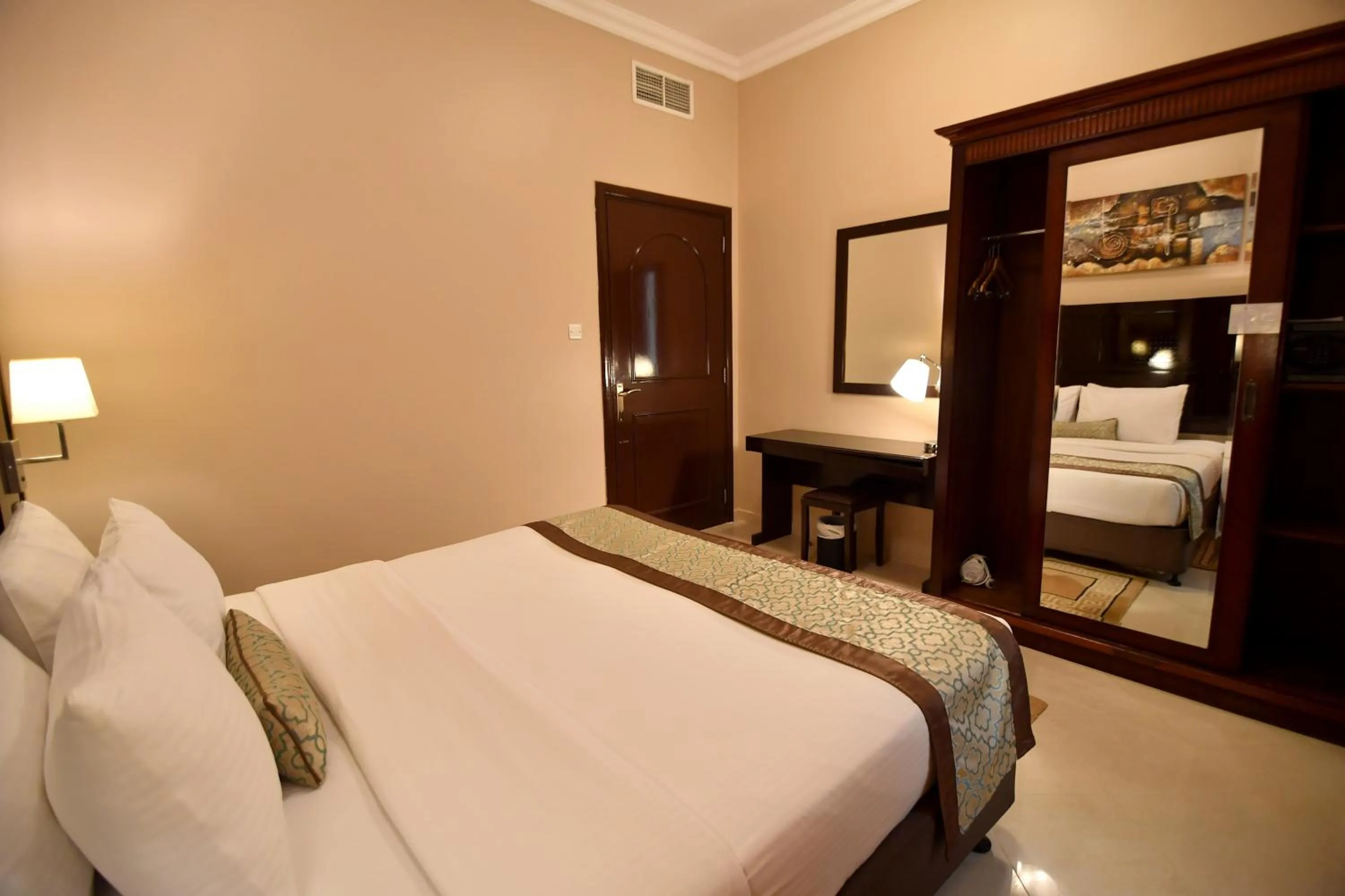 Property building, Bed in Emirates Stars Hotel Apartments Sharjah