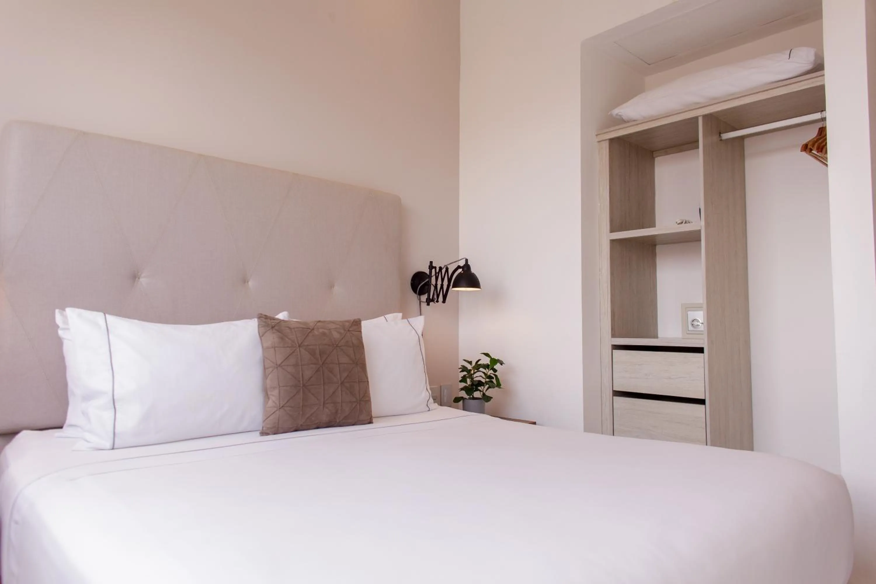 Bedroom, Bed in Ganem Suites Cartagena