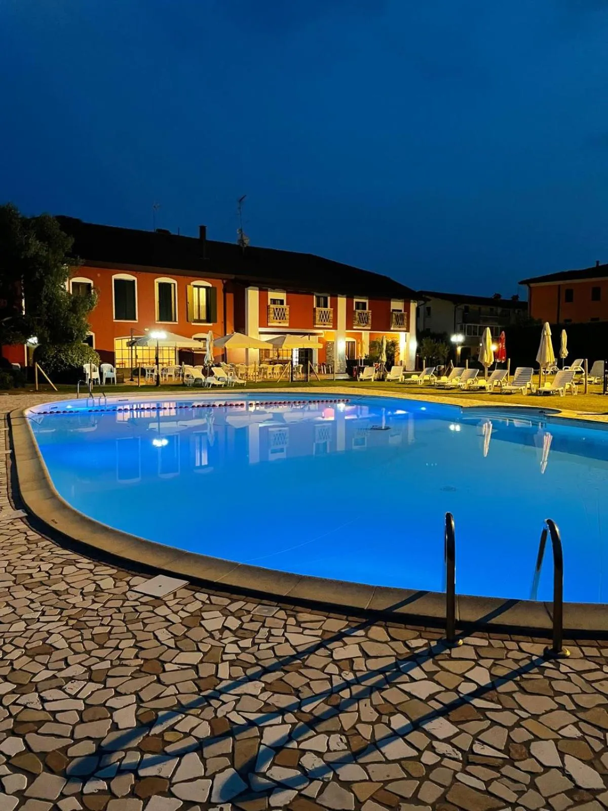 Hotel Residence - Il Giardino del Cigno