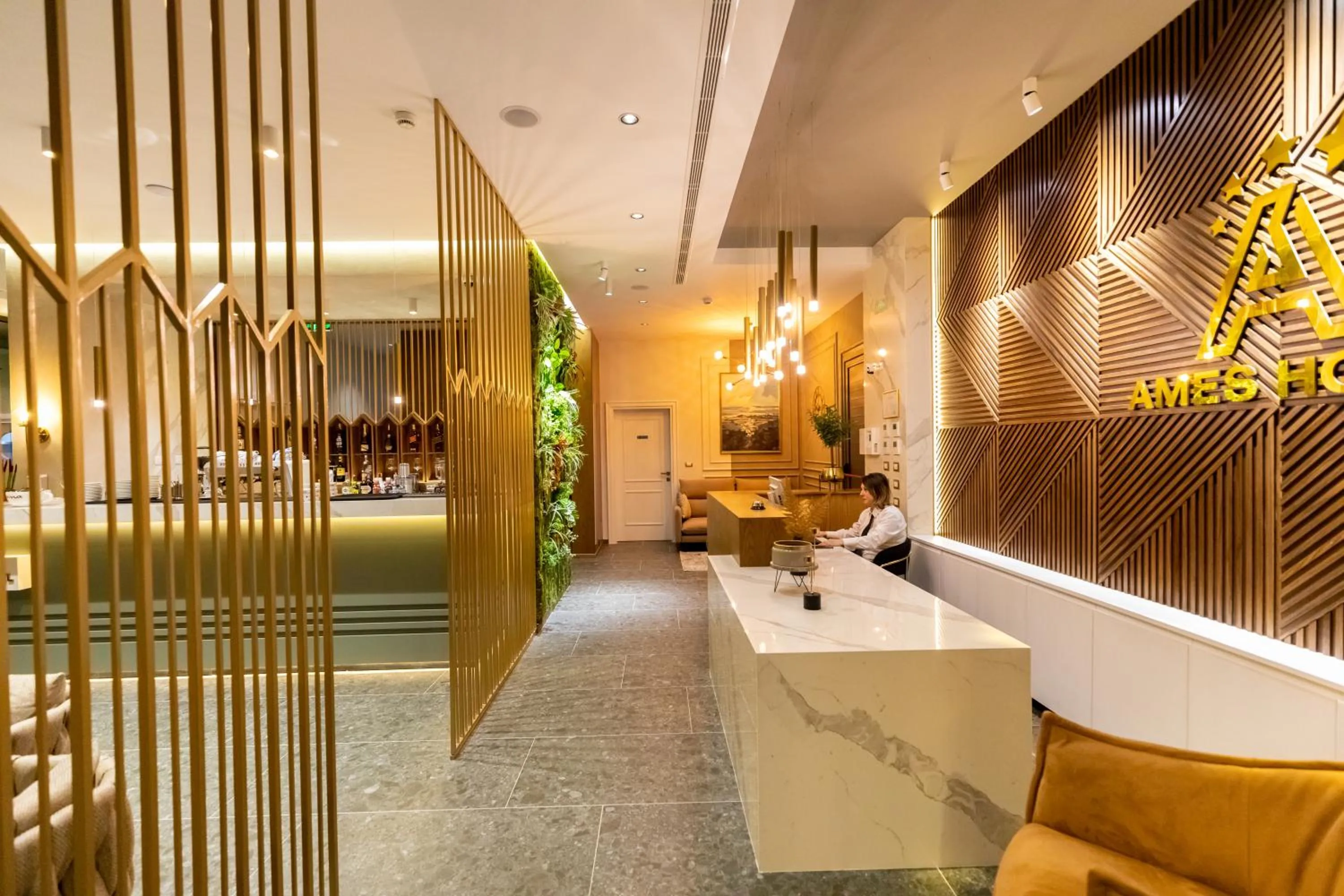 Lobby or reception in Ames Hotel & SPA