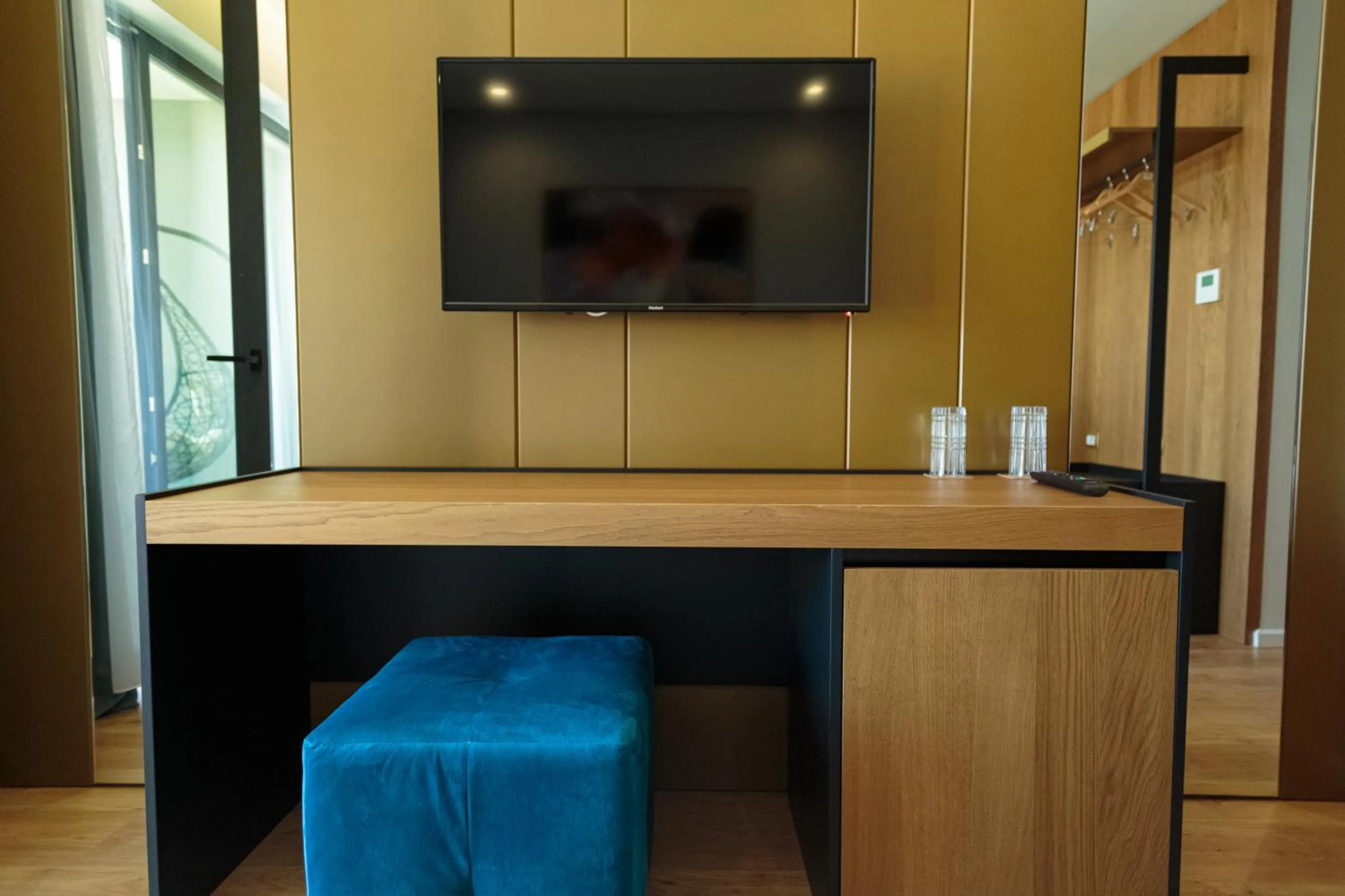 TV and multimedia in Ames Hotel & SPA