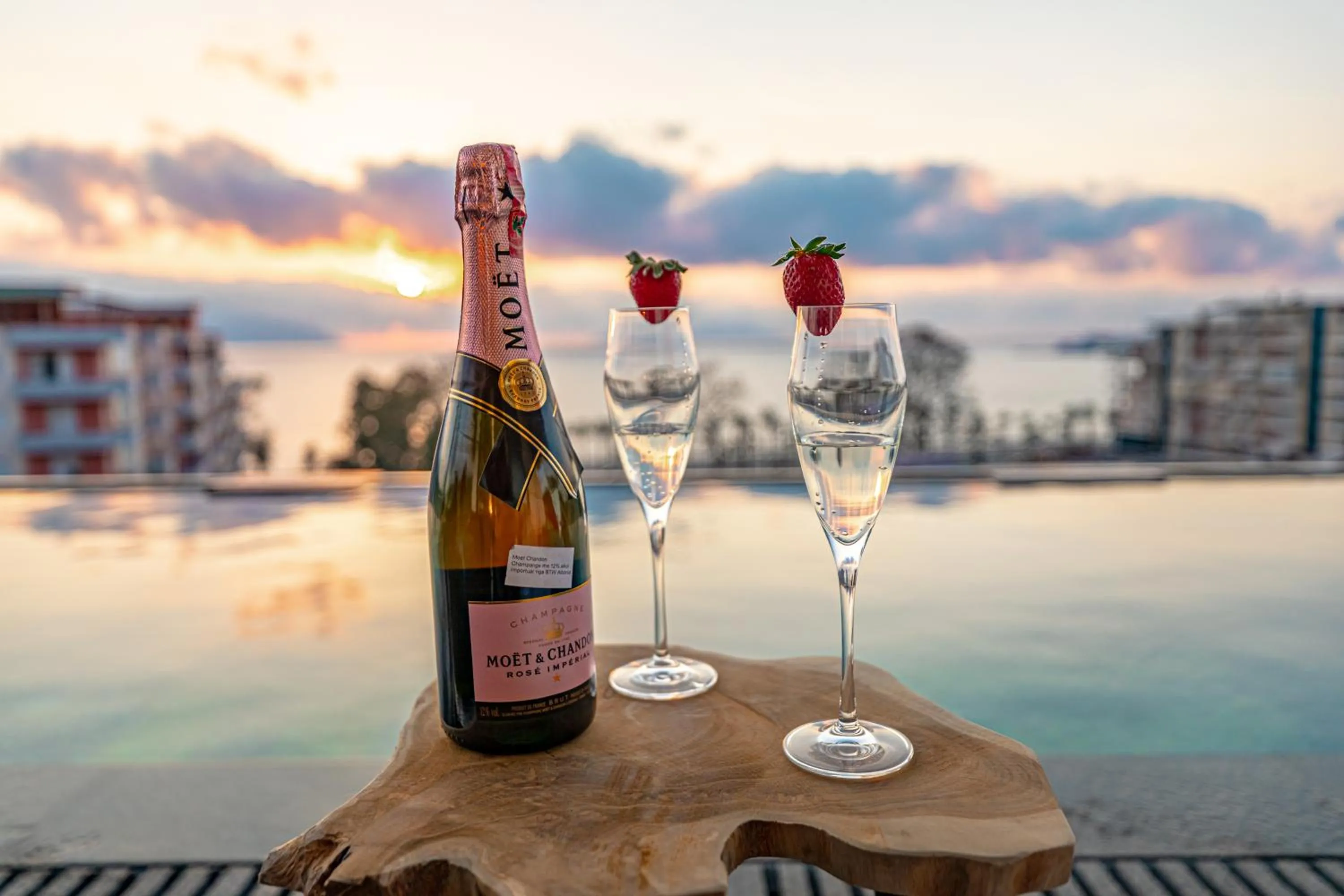 Swimming pool in Ames Hotel & SPA