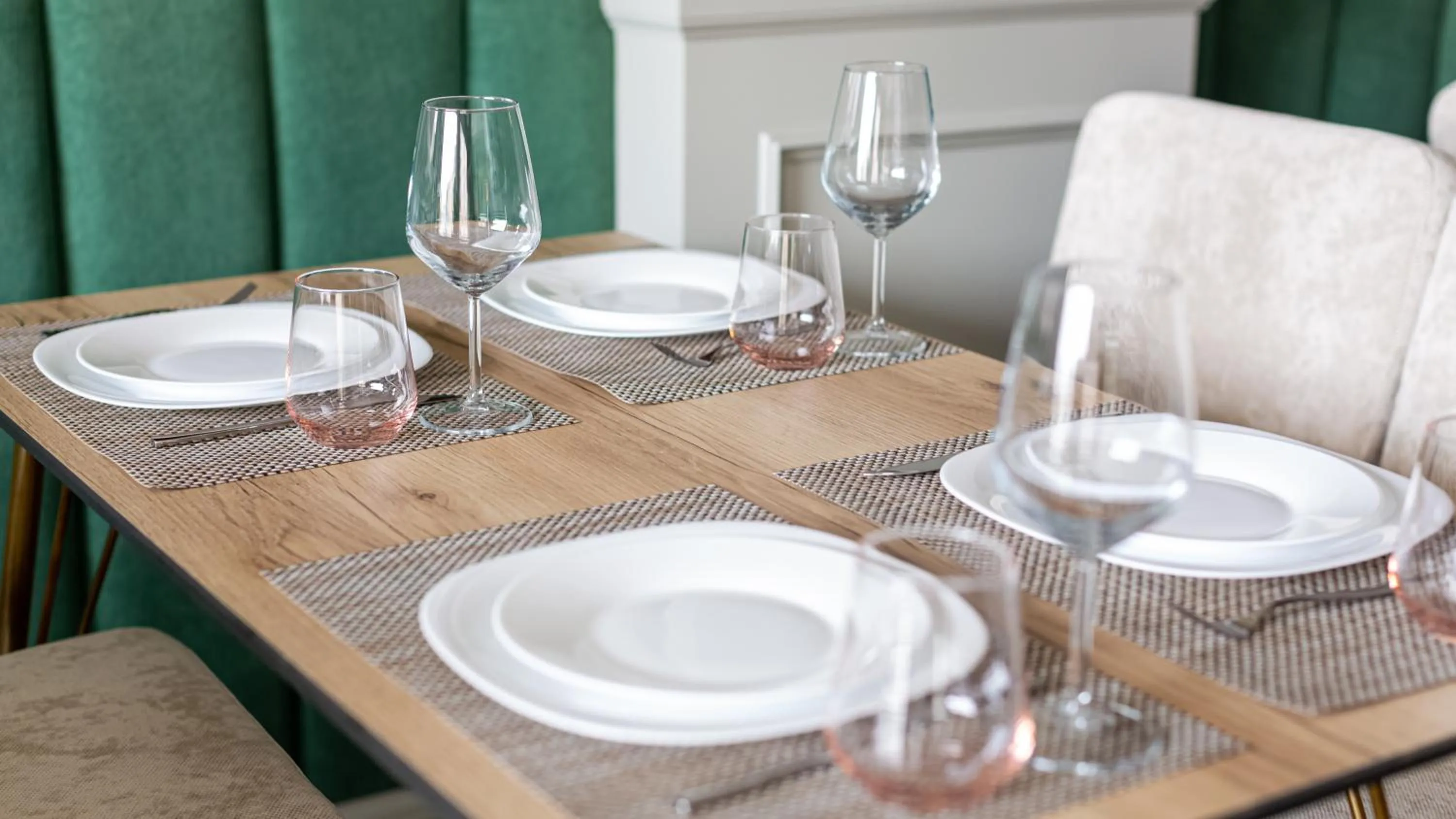 Restaurant/places to eat in Ames Hotel & SPA