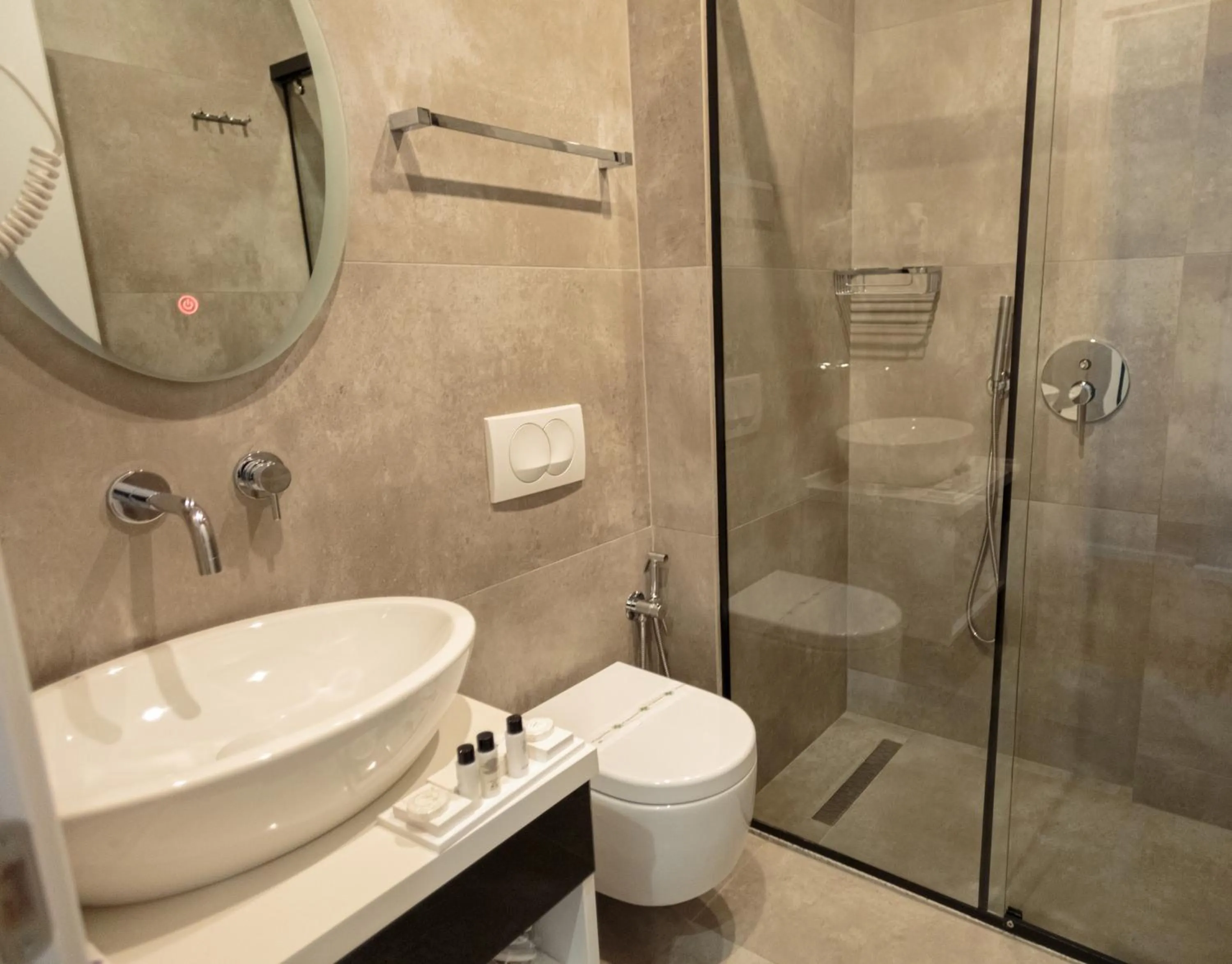 Bathroom in Ames Hotel & SPA