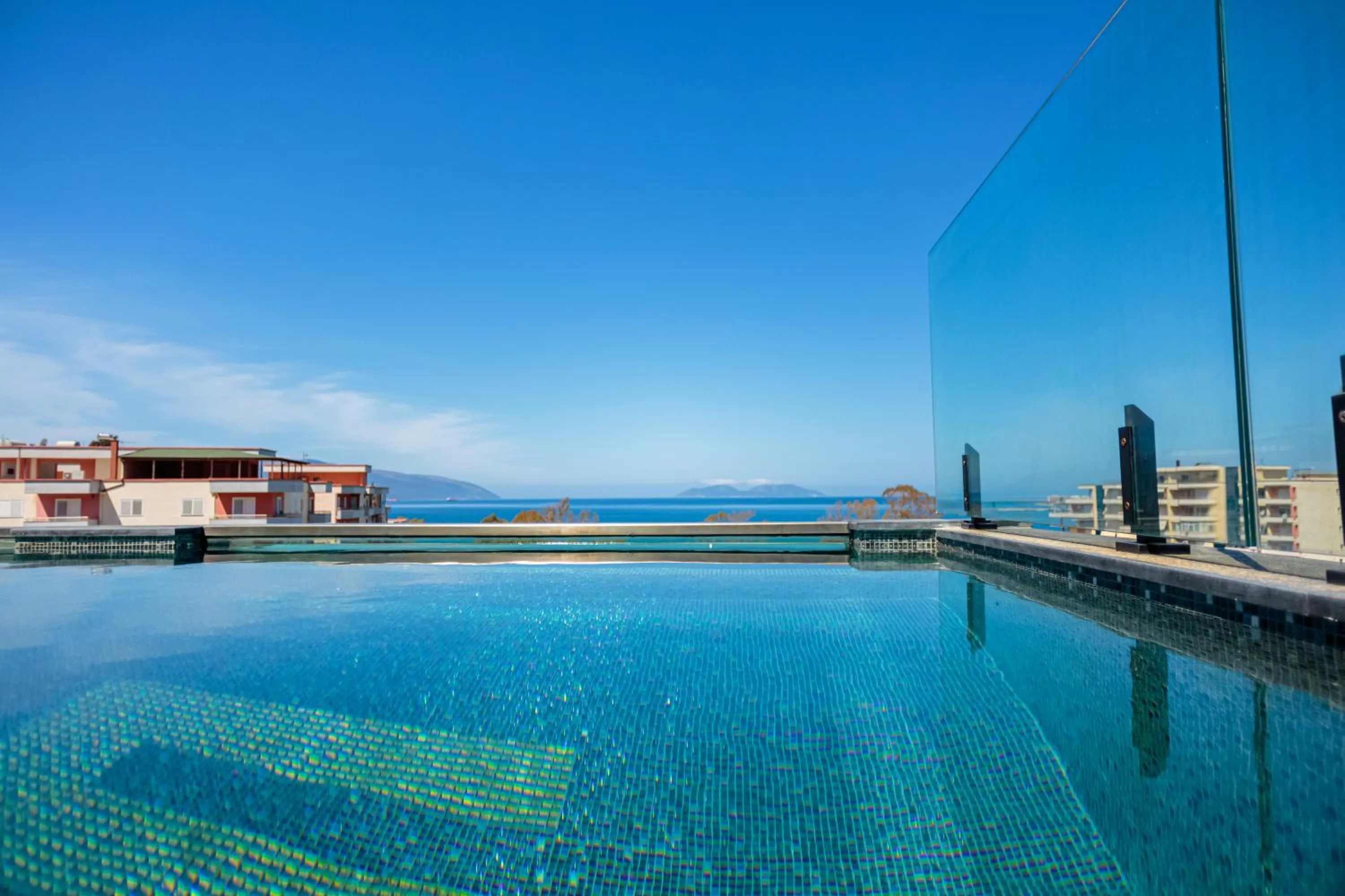 Swimming pool in Ames Hotel & SPA