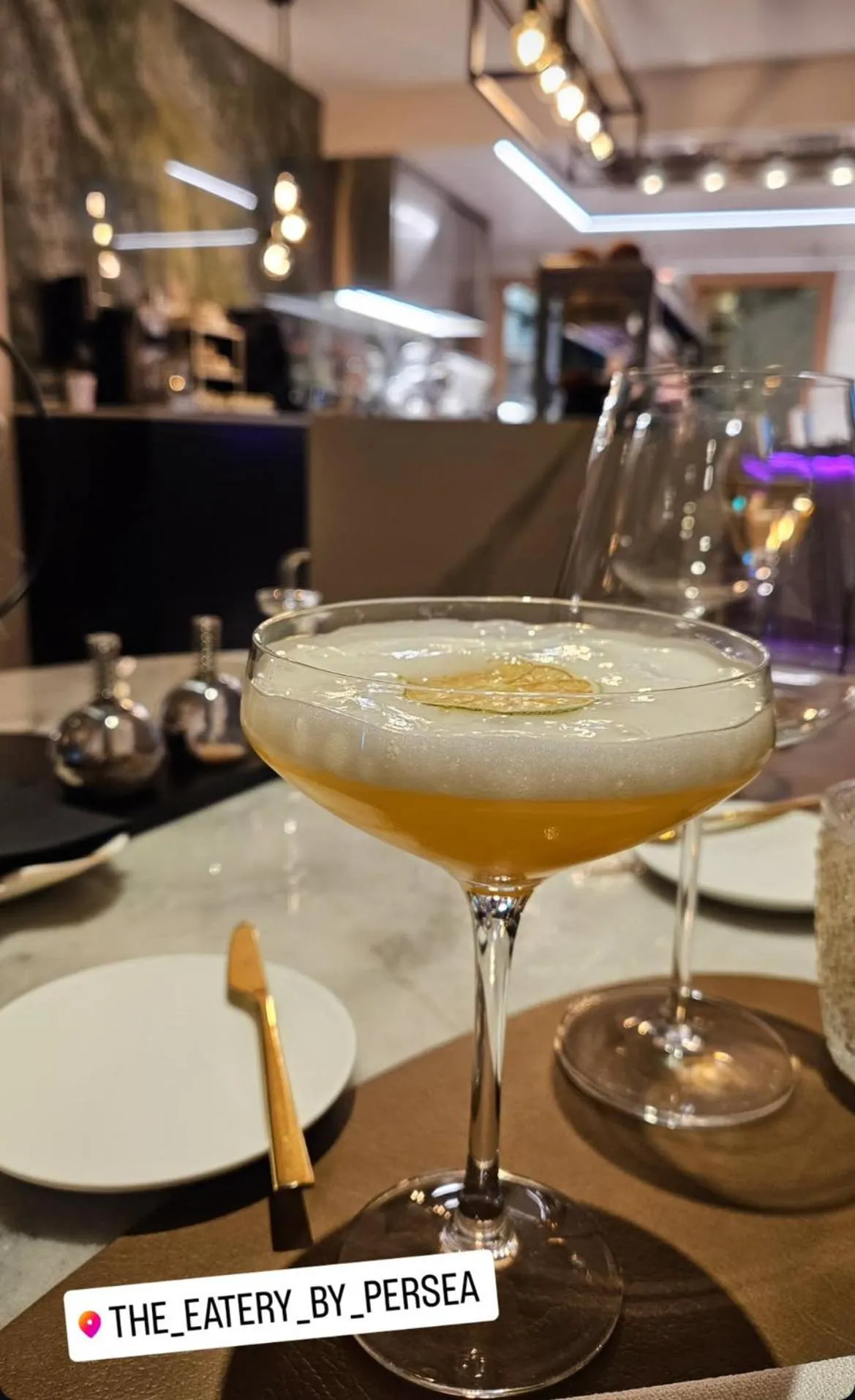 Restaurant/places to eat in Per Sea