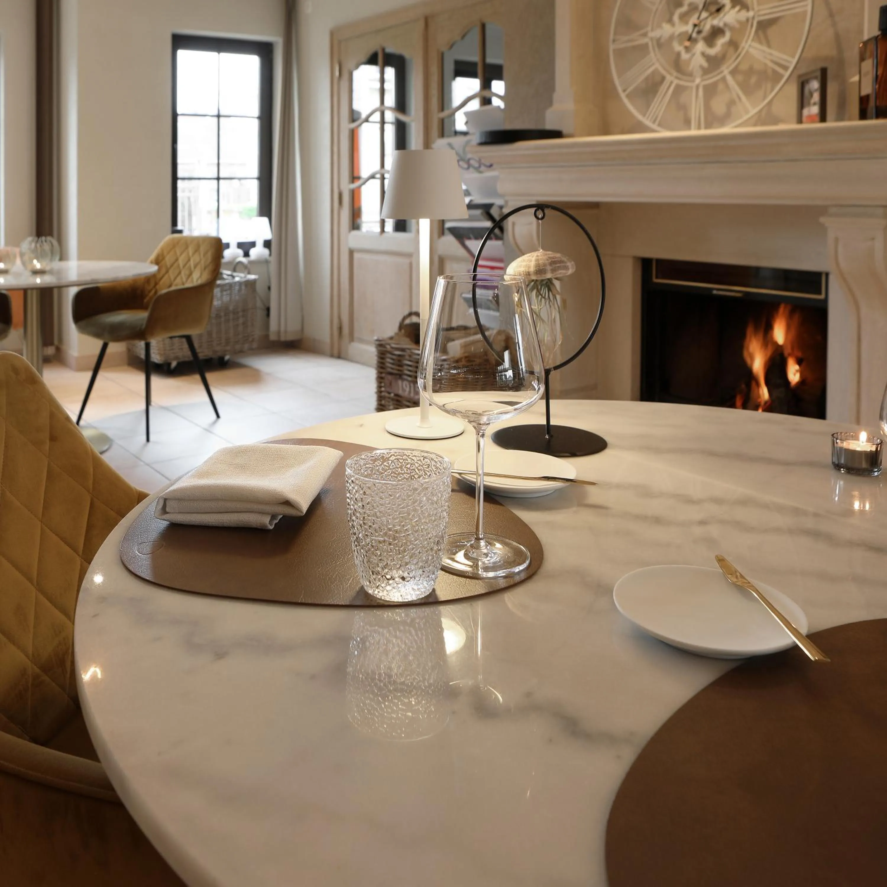 Restaurant/places to eat in Per Sea