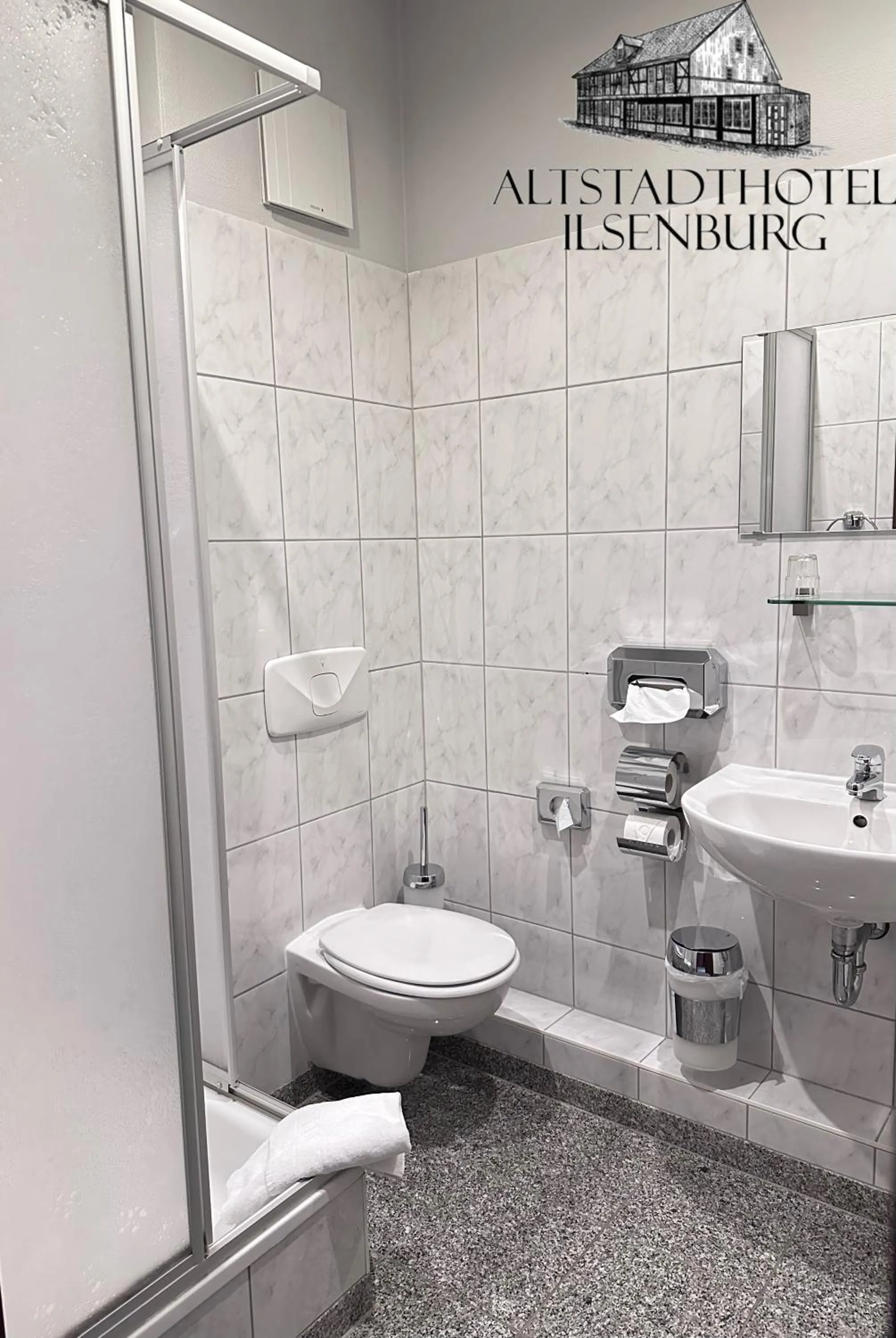 Shower in Altstadthotel Ilsenburg