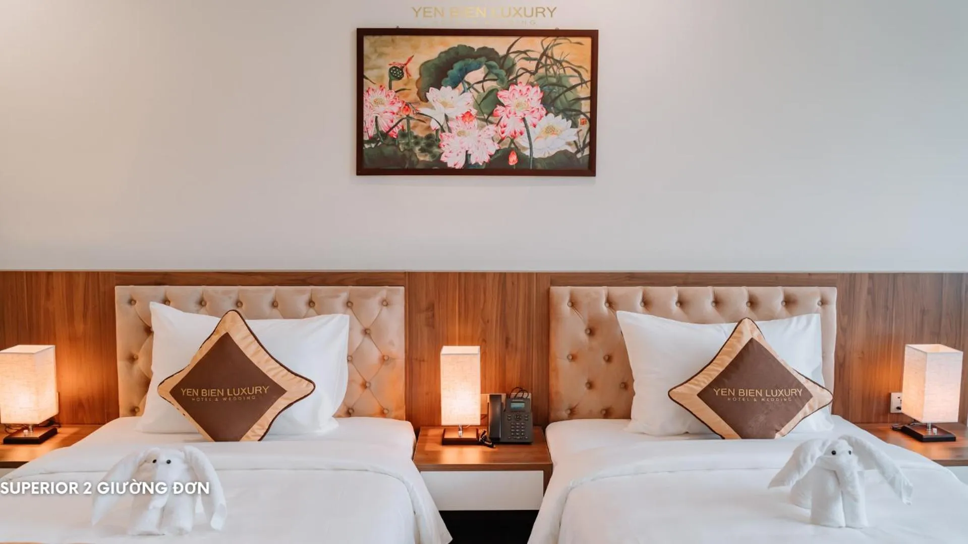 Bed in YEN BIEN LUXURY HOTEL