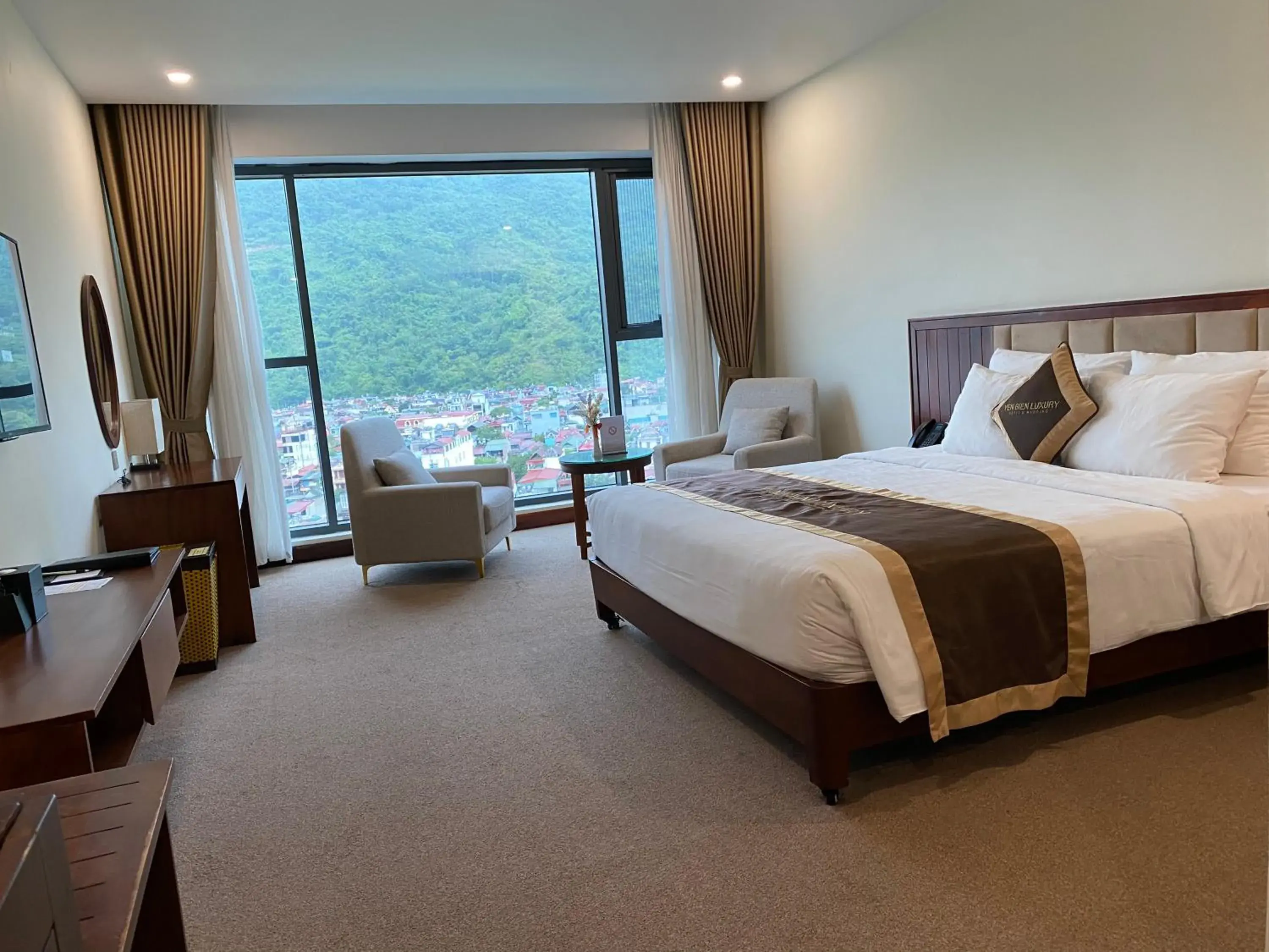 Bed in YEN BIEN LUXURY HOTEL Bed in YEN BIEN LUXURY HOTEL