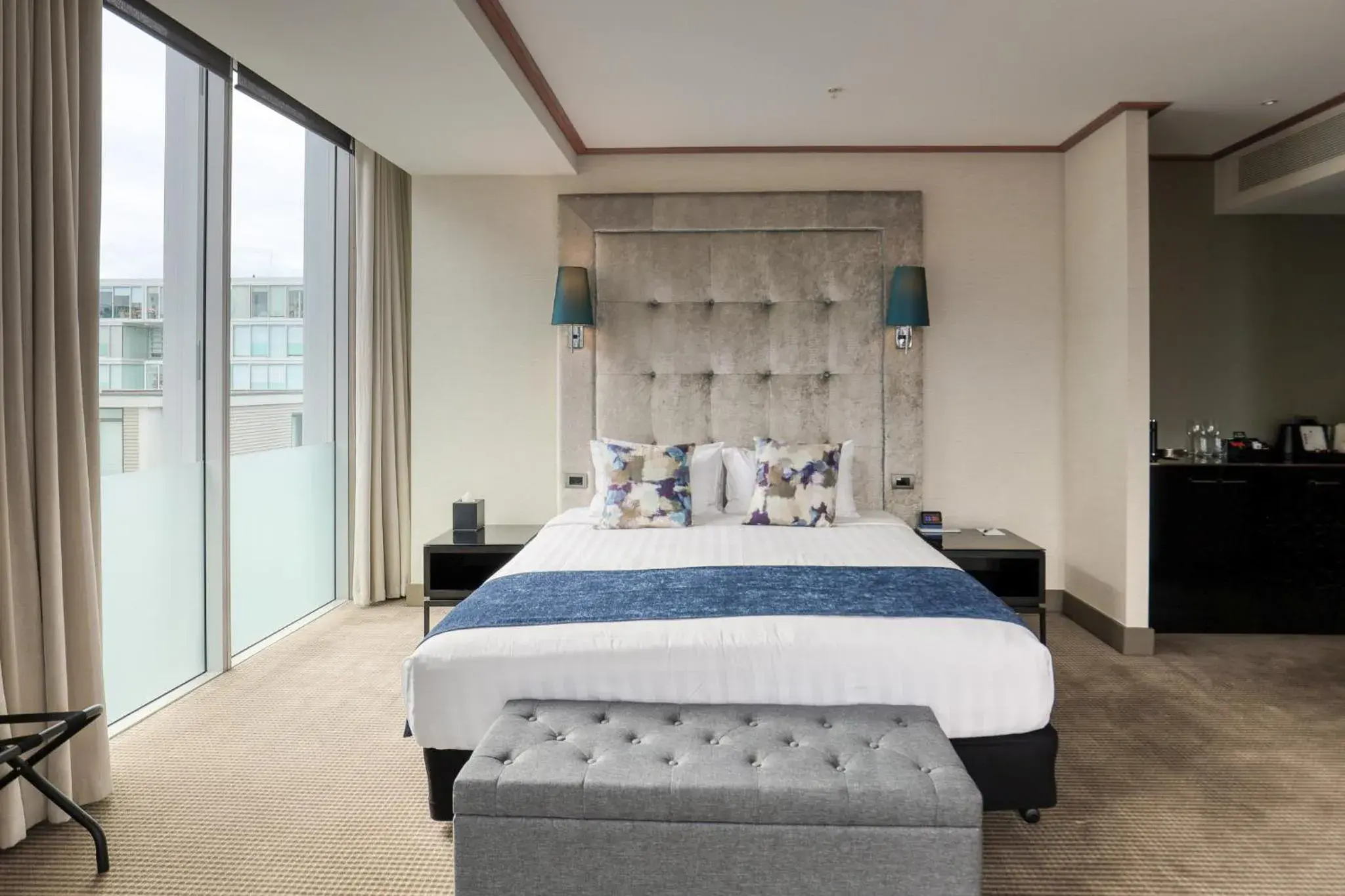 Bed in Marsden Viaduct Bed in Marsden Viaduct