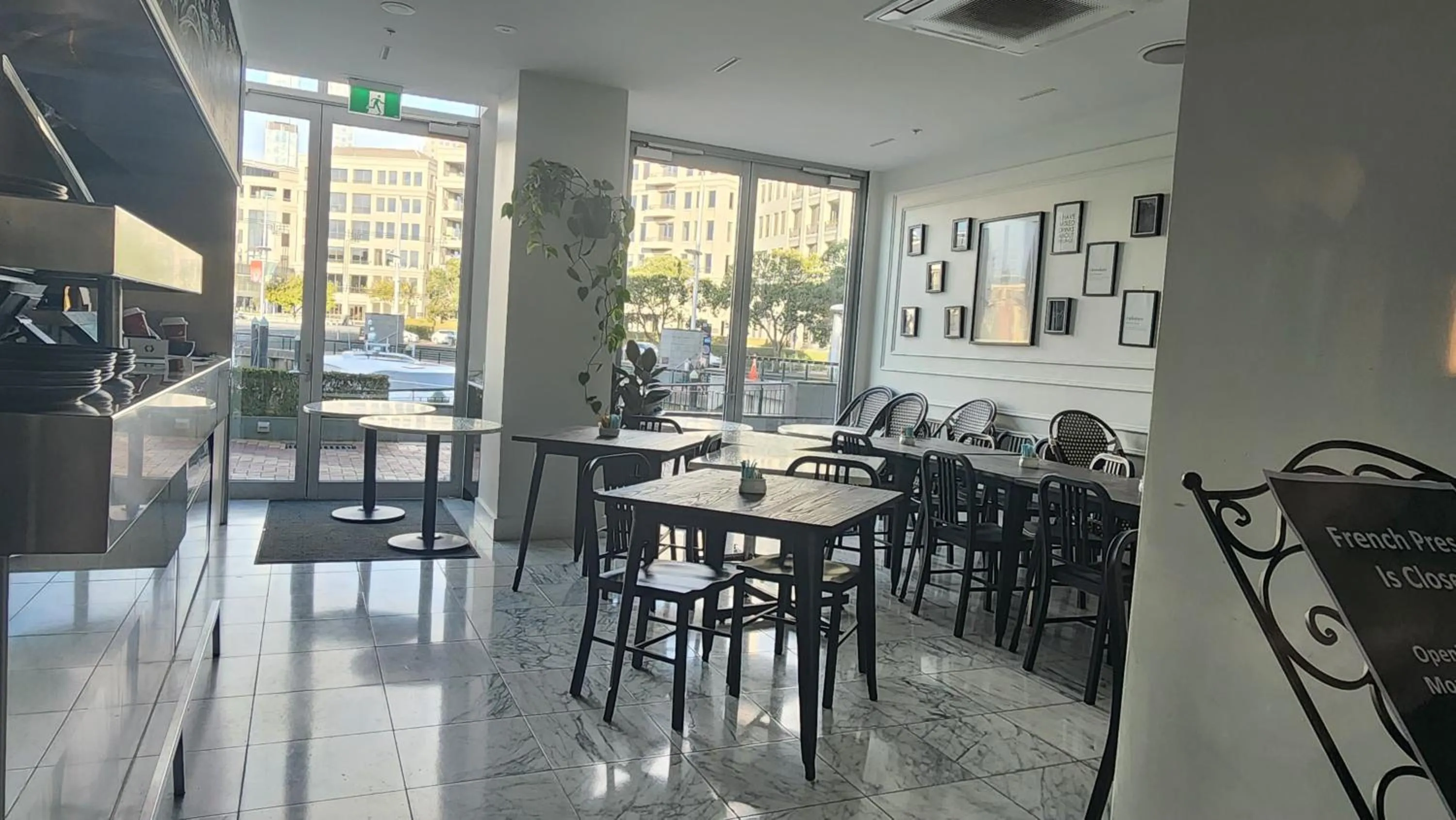 Restaurant/places to eat in Marsden Viaduct