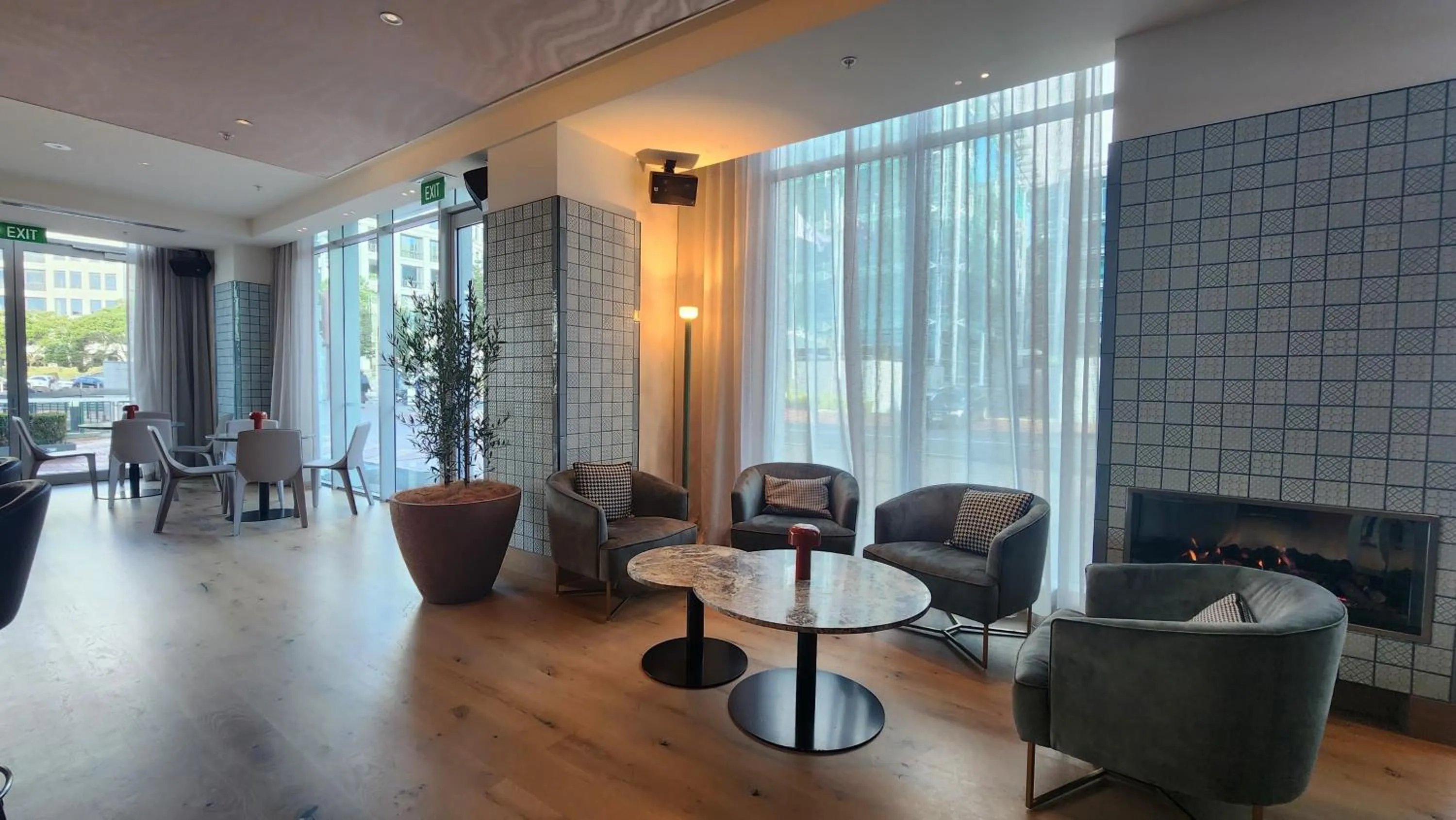 Restaurant/places to eat in Marsden Viaduct