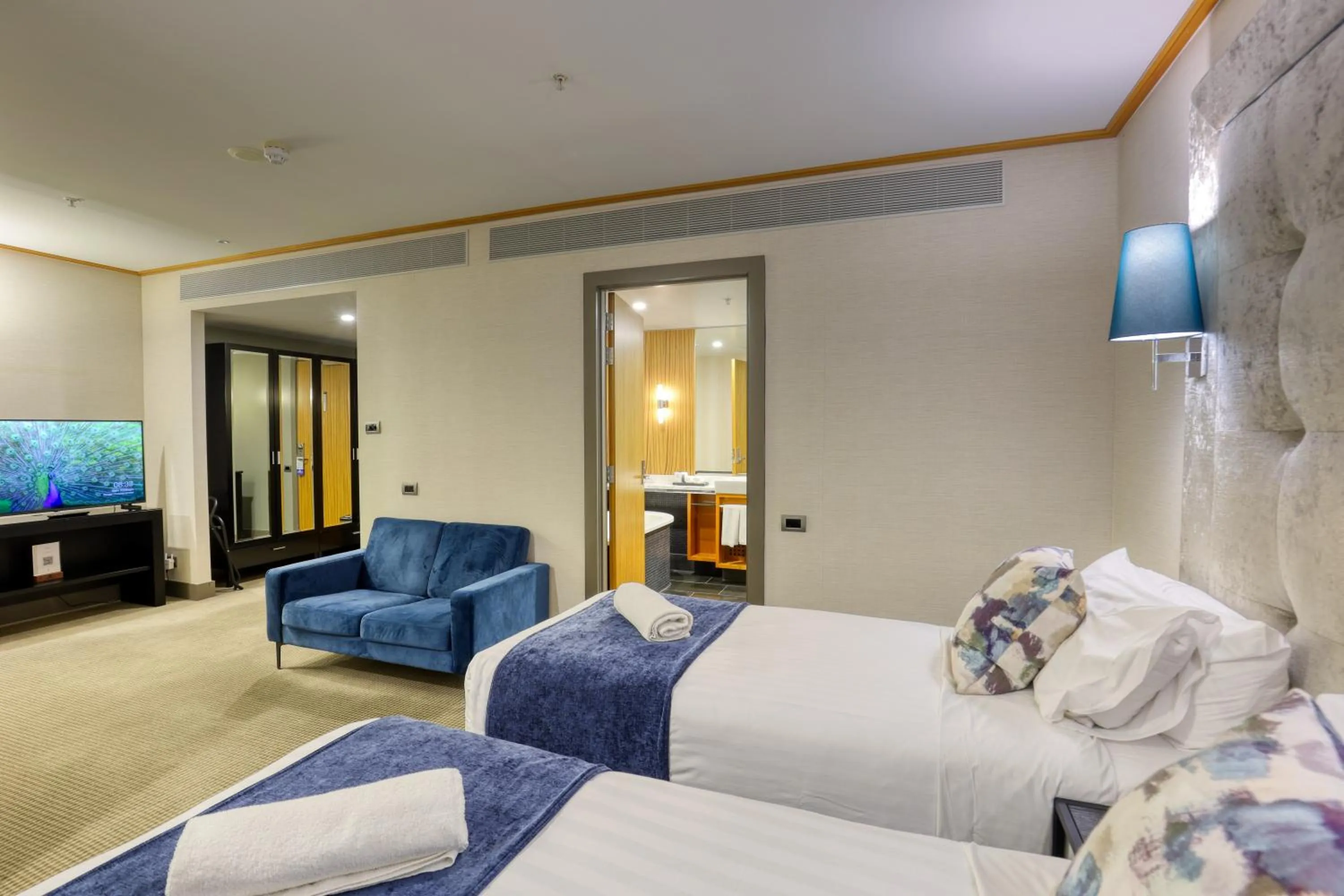 Bedroom, Bed in Marsden Viaduct