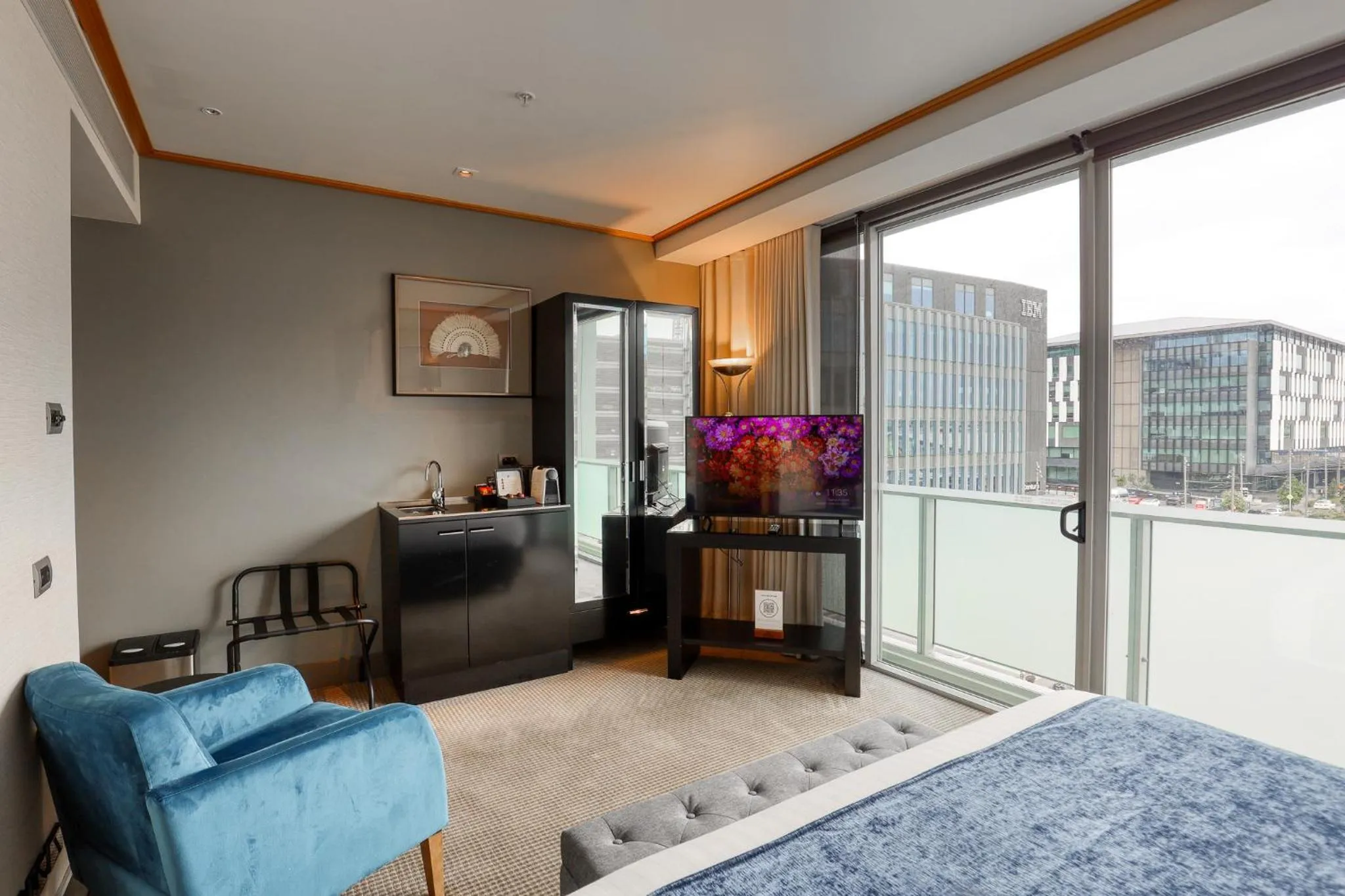 Patio in Marsden Viaduct