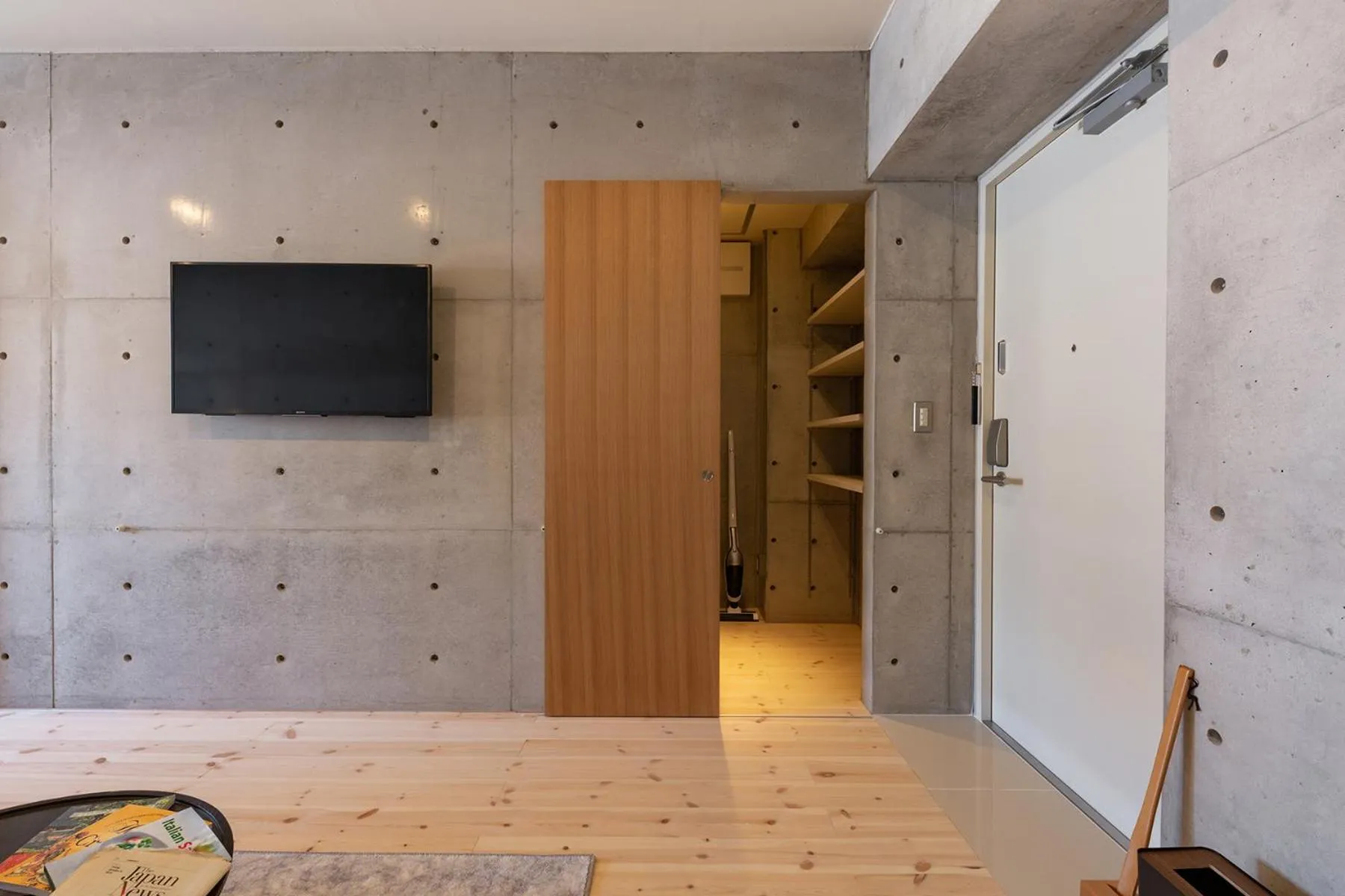 TV and multimedia in Tamatsukuri Daifuji Kan