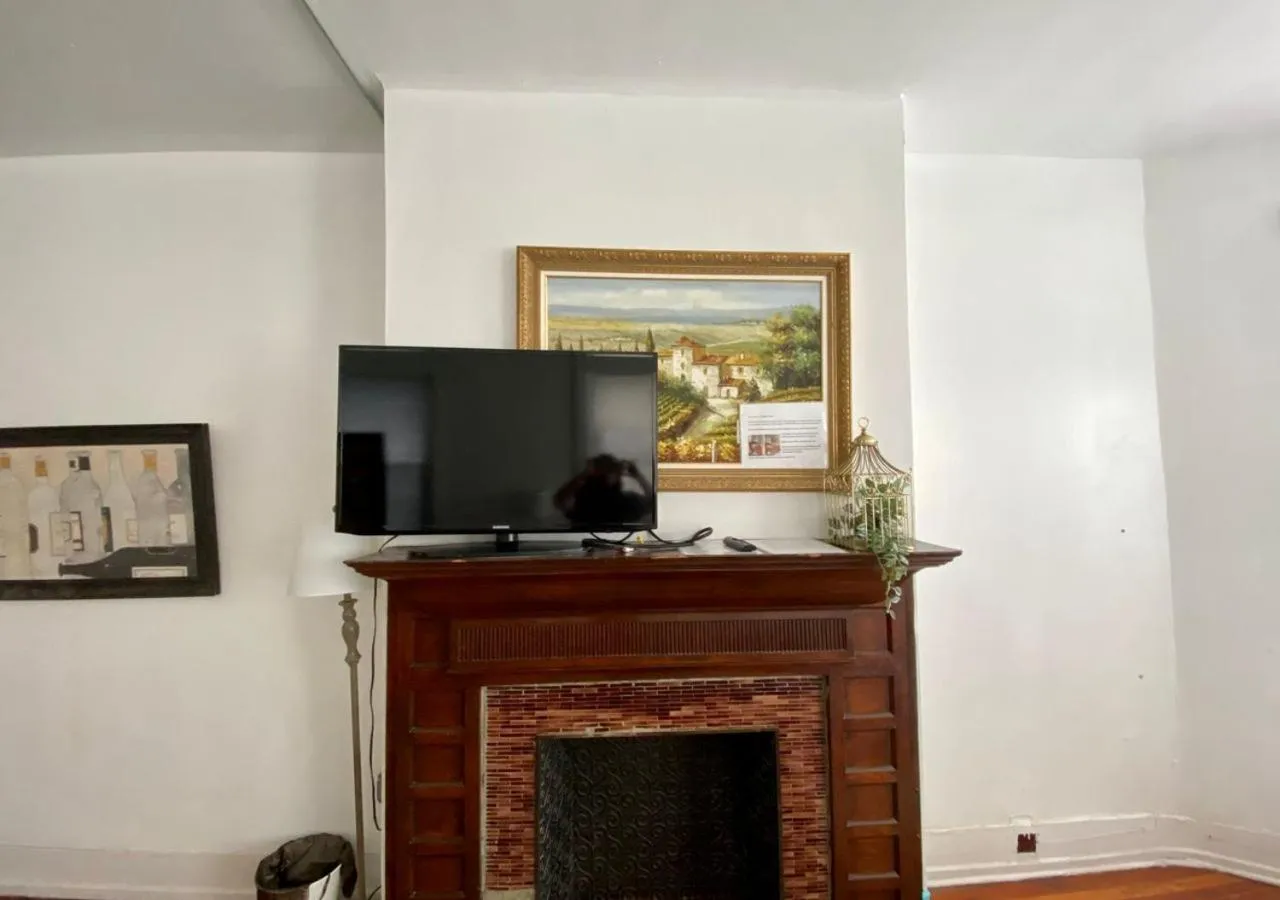 TV and multimedia in Legacy - Spring Garden University City