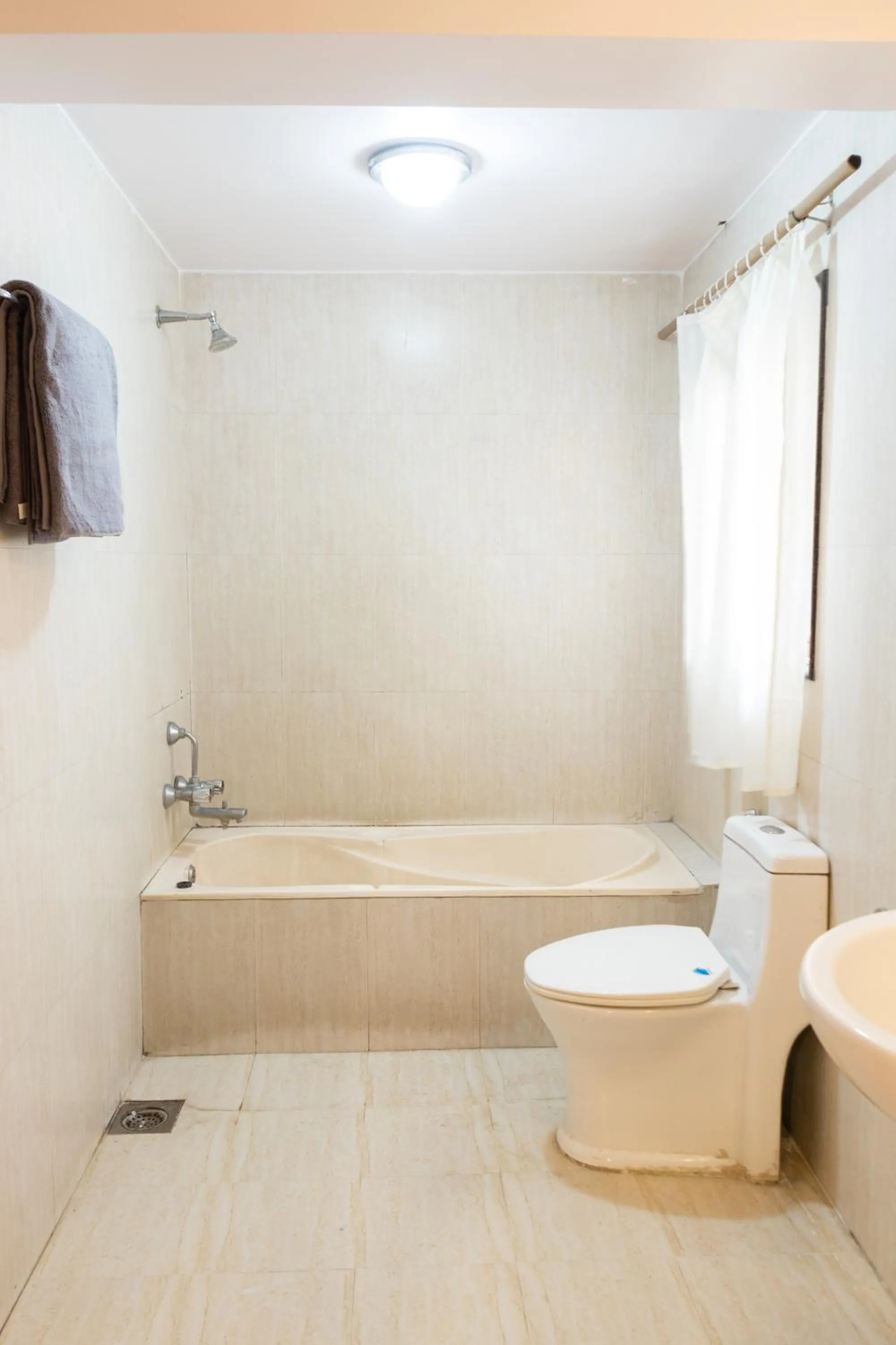 Bath in Everland Kathmandu Hotel