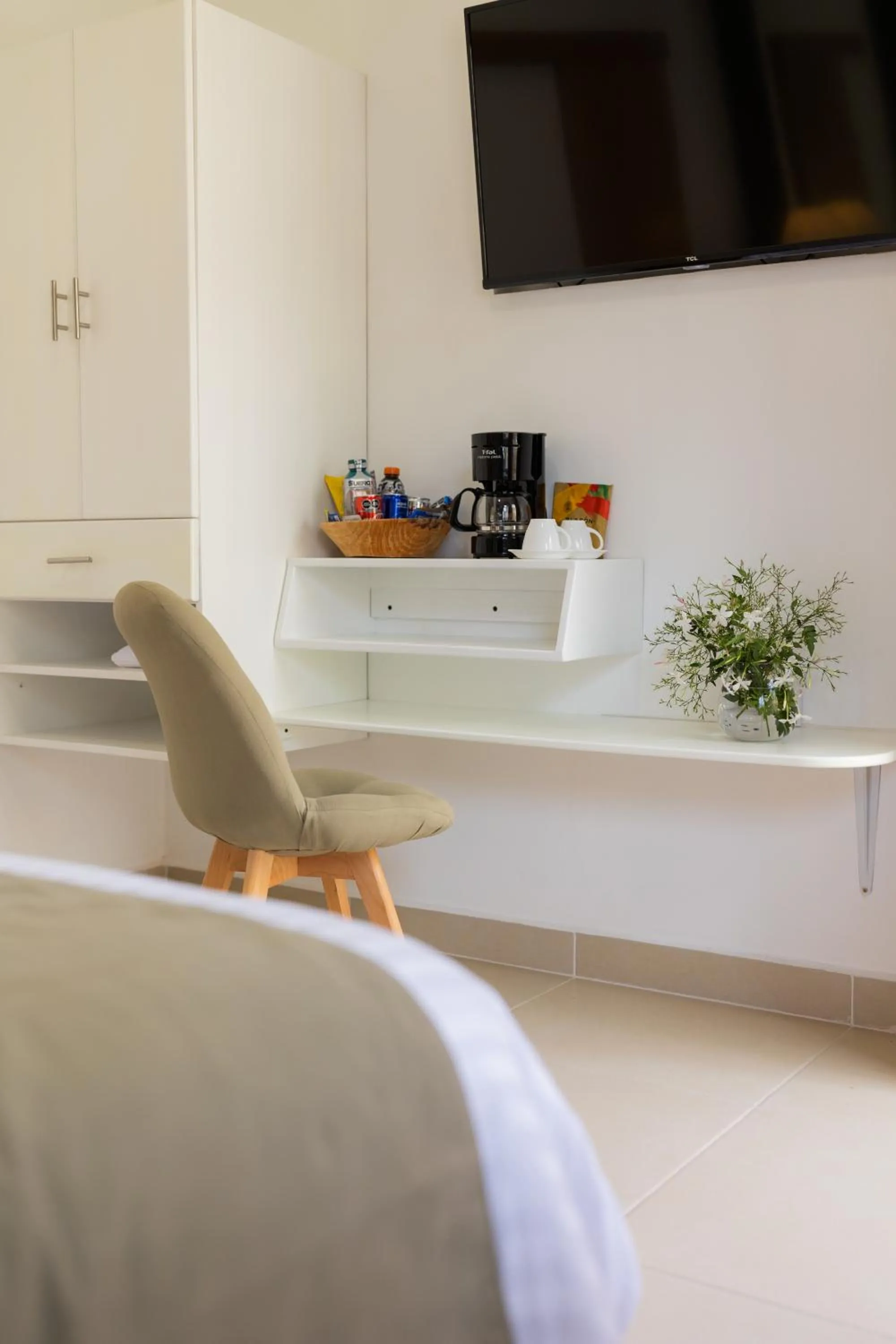 TV and multimedia in ArcoSodi Hotel Boutique