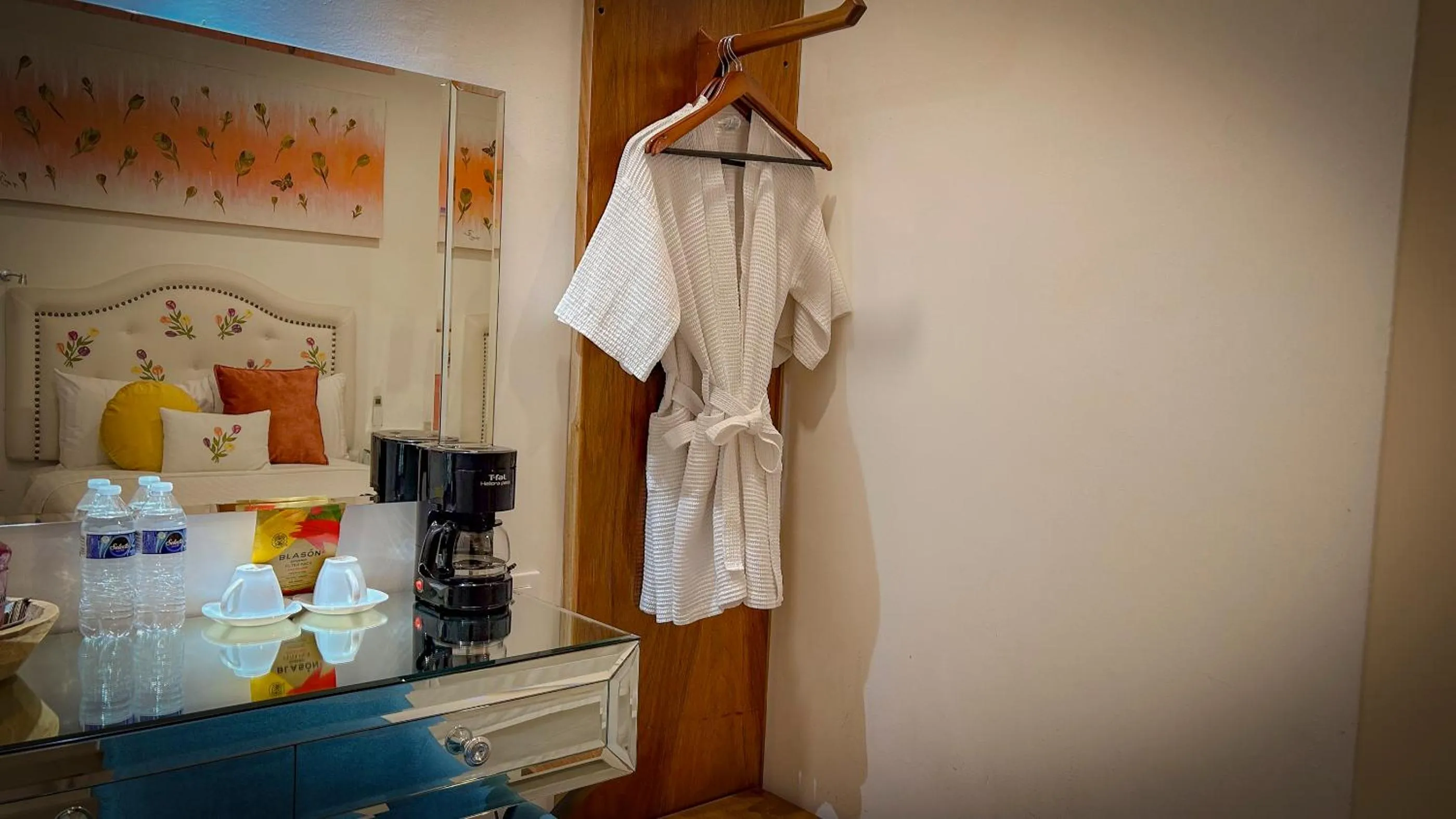 minibar in ArcoSodi Hotel Boutique