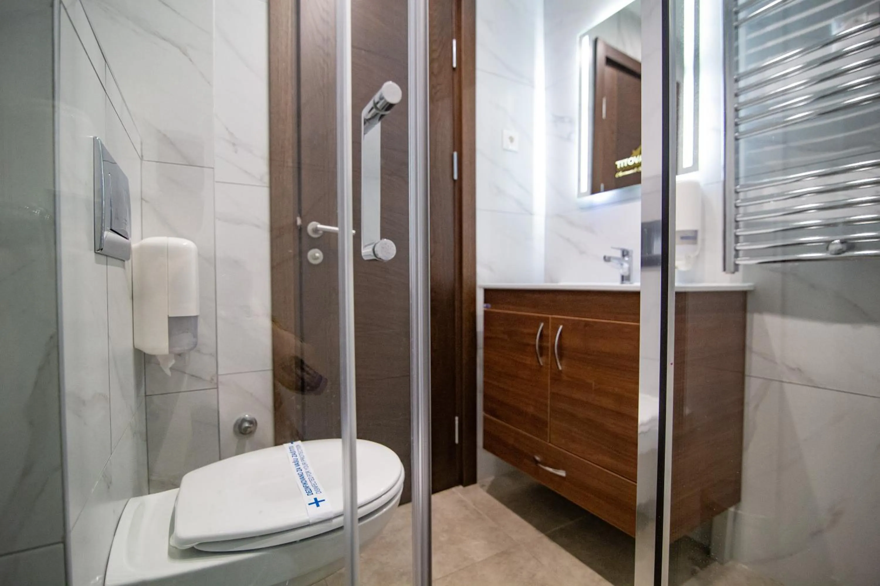 Shower in Titova Vila Zlatibor