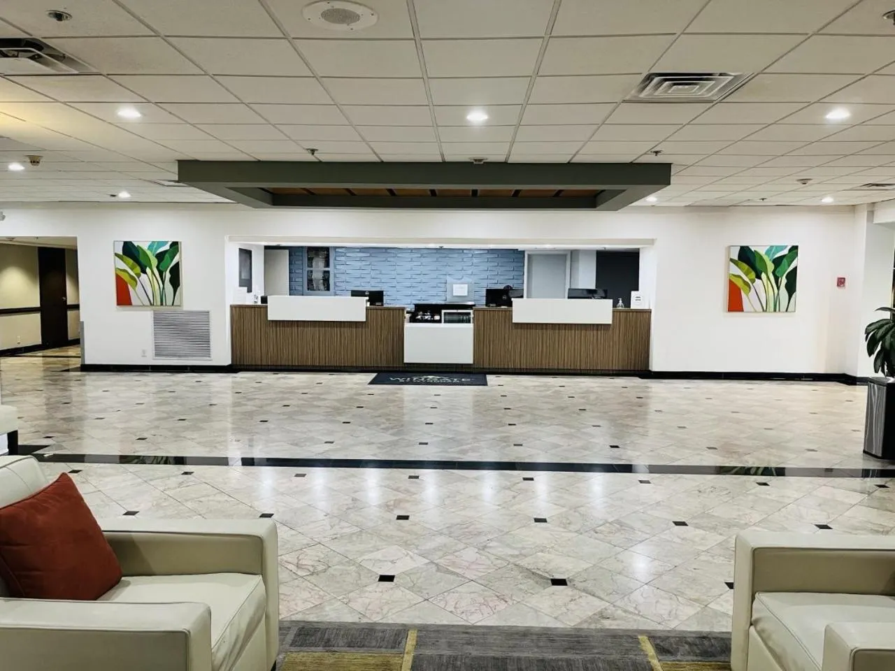 Lobby or reception in Wingate Houston near NRG Park/Medical Center