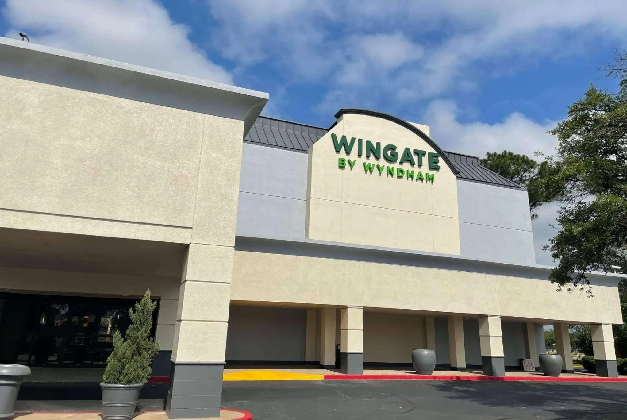 Property building in Wingate Houston near NRG Park/Medical Center