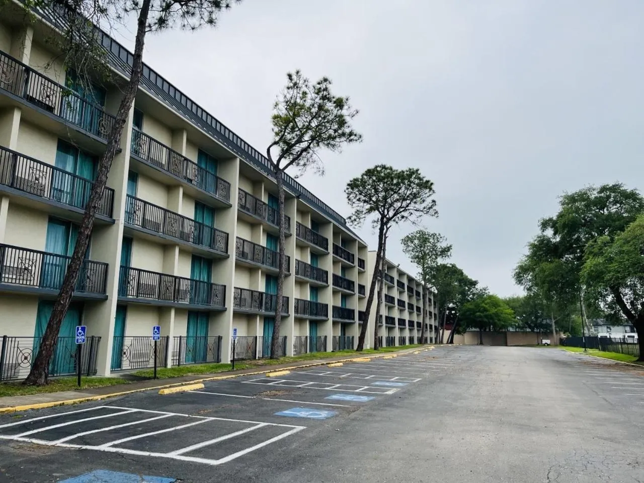 Property building in Wingate Houston near NRG Park/Medical Center