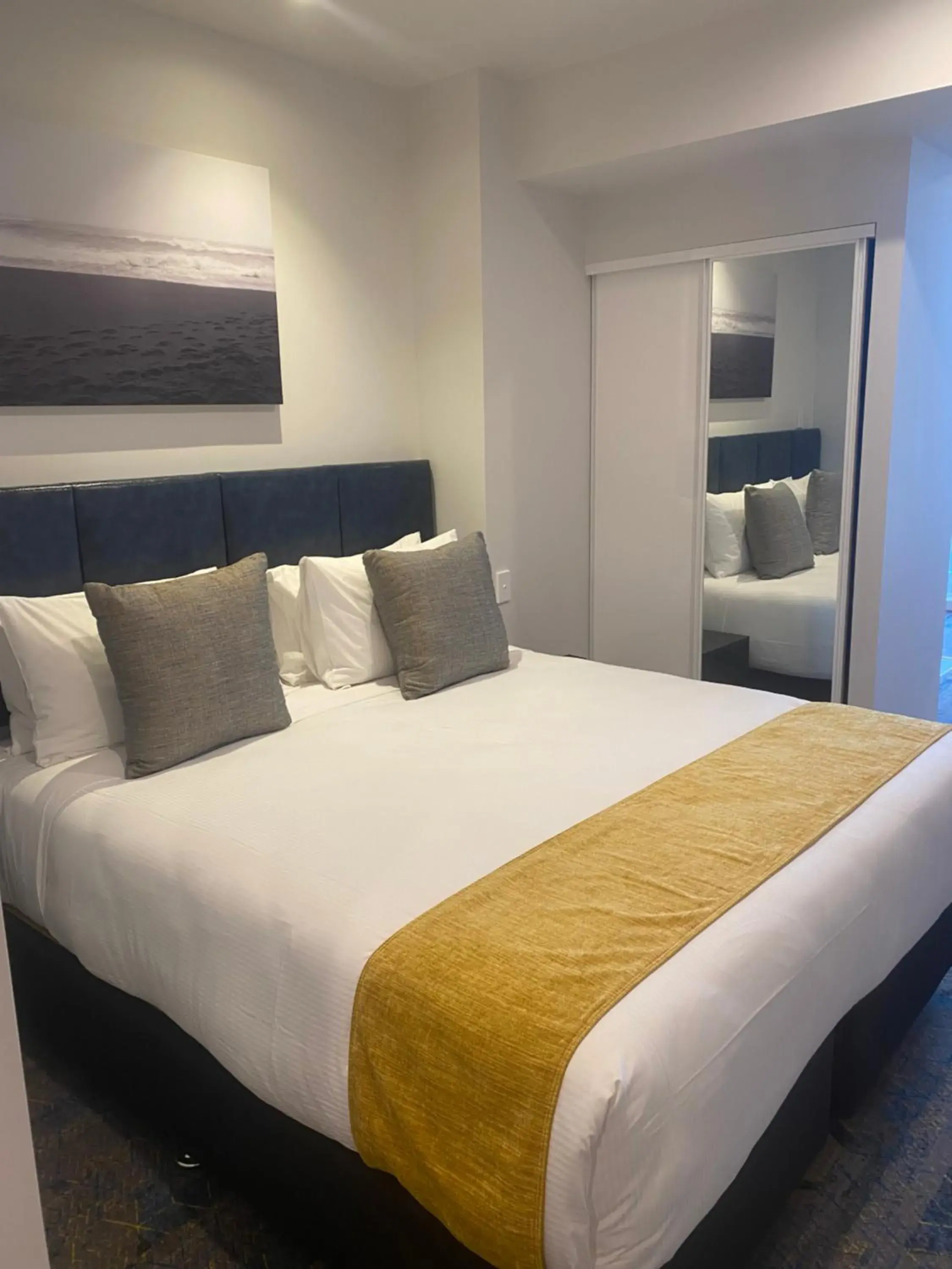 Bed in Ramada by Wyndham Wellington Taranaki Street Bed in Ramada by Wyndham Wellington Taranaki Street