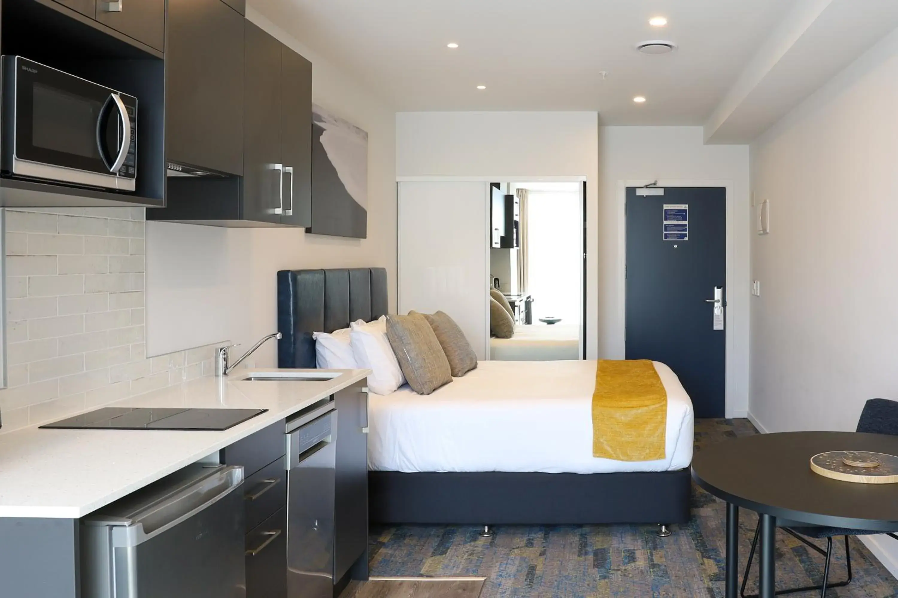 Photo of the whole room in Ramada by Wyndham Wellington Taranaki Street Photo of the whole room in Ramada by Wyndham Wellington Taranaki Street