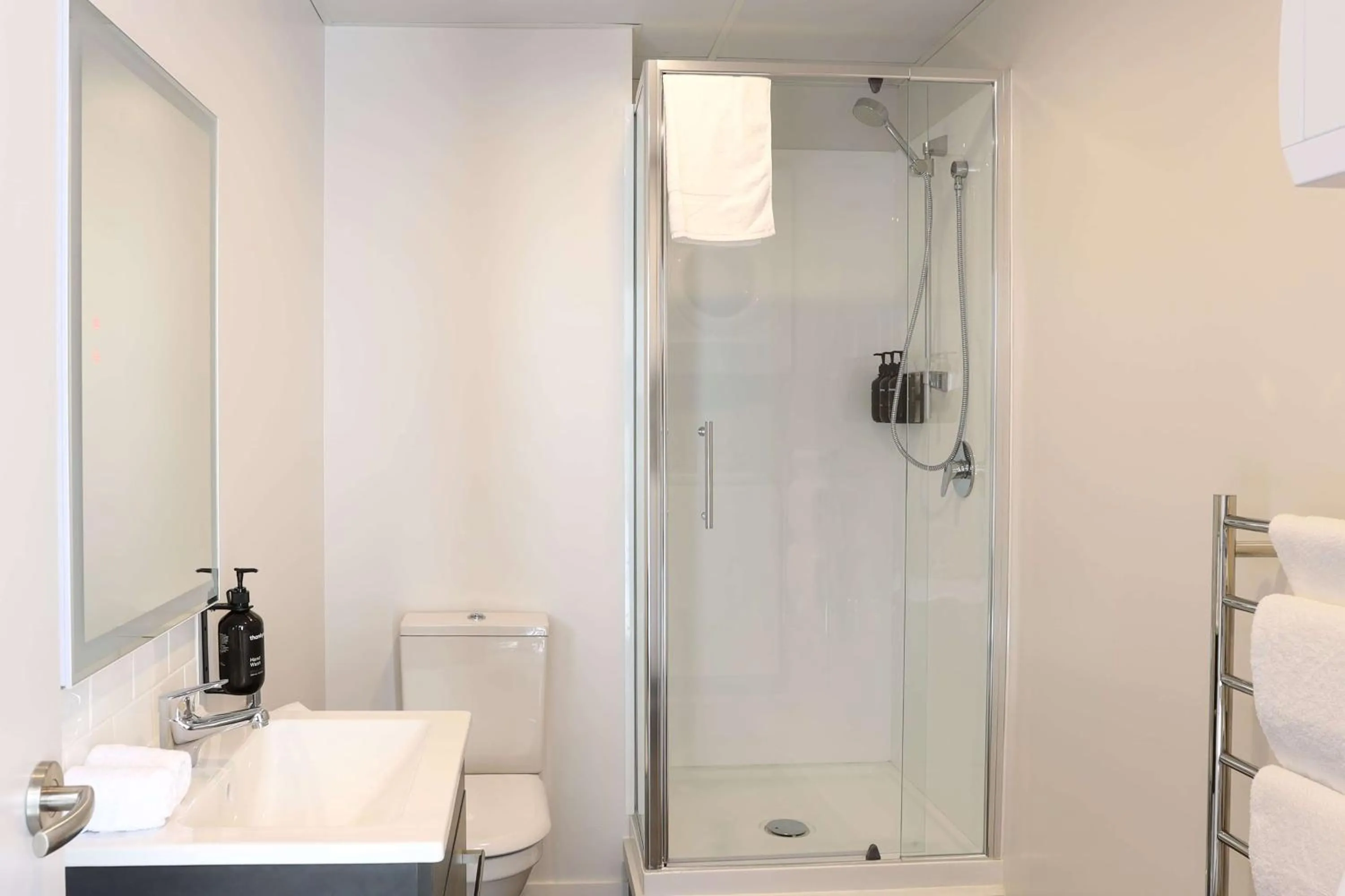 Bathroom in Ramada by Wyndham Wellington Taranaki Street