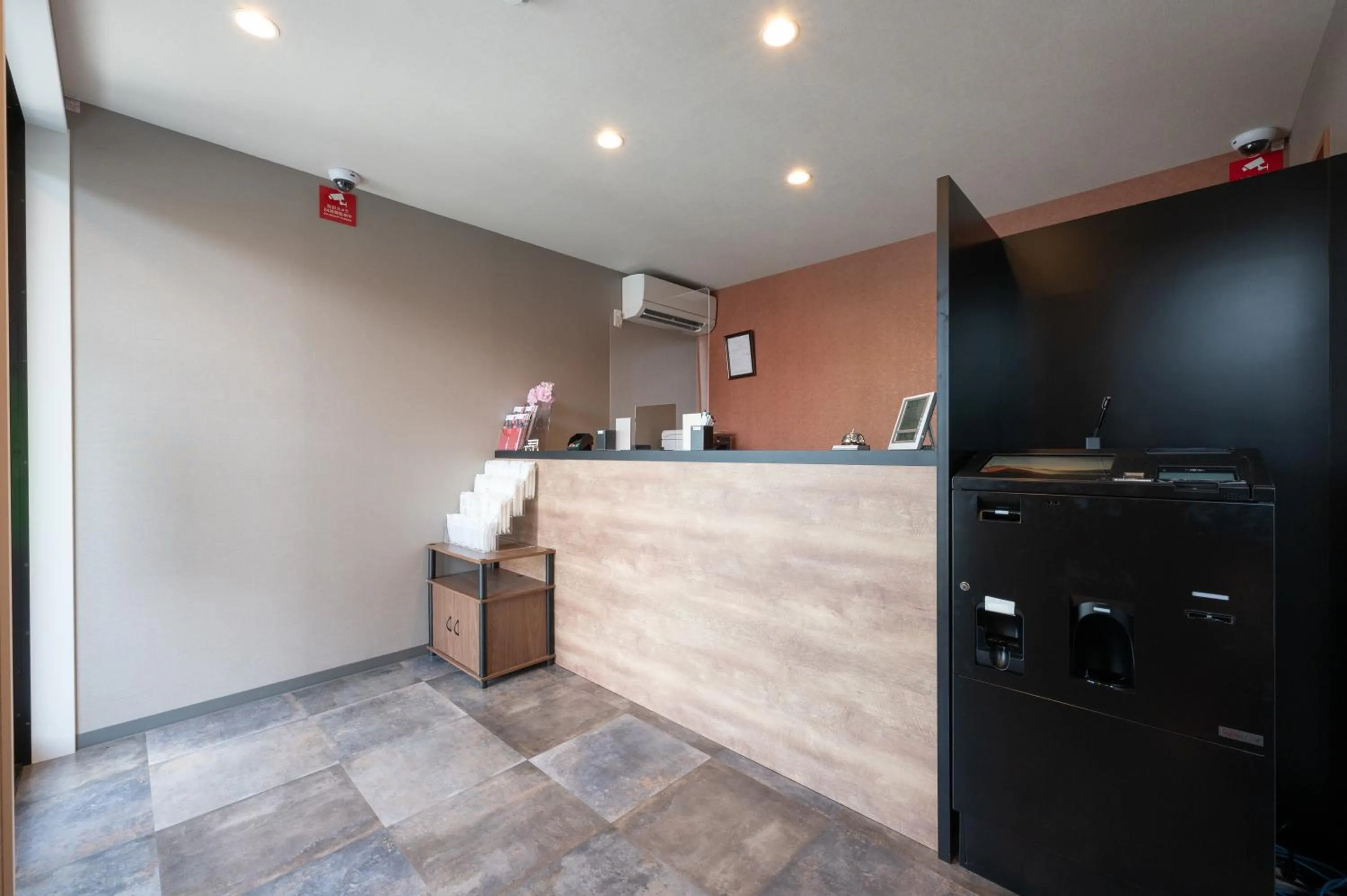 Lobby or reception in HOTEL R9 The Yard Noda