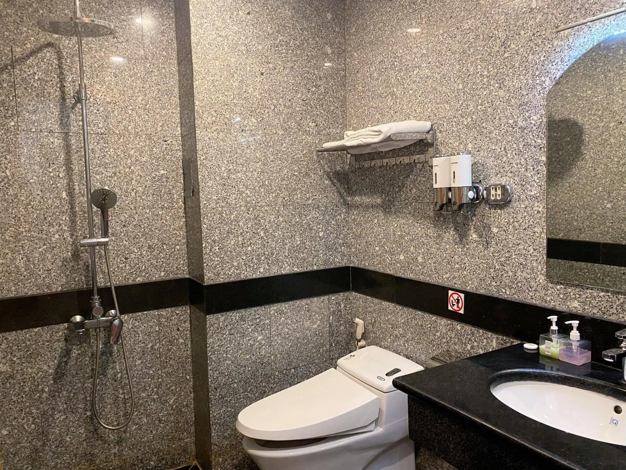 Toilet in Twins Hotel