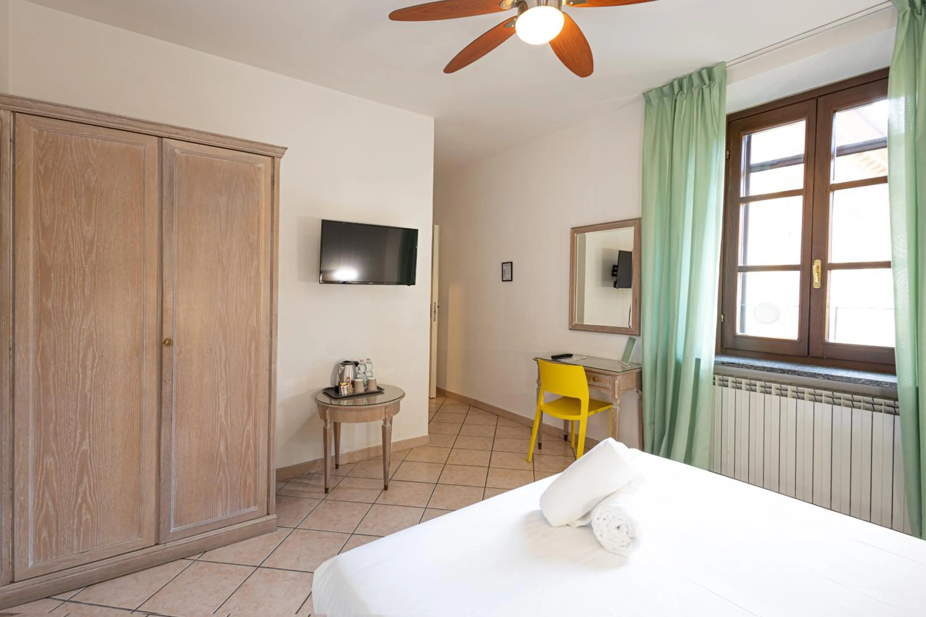 TV and multimedia, Bed in LVG Hotel Collection - Tornielli 9