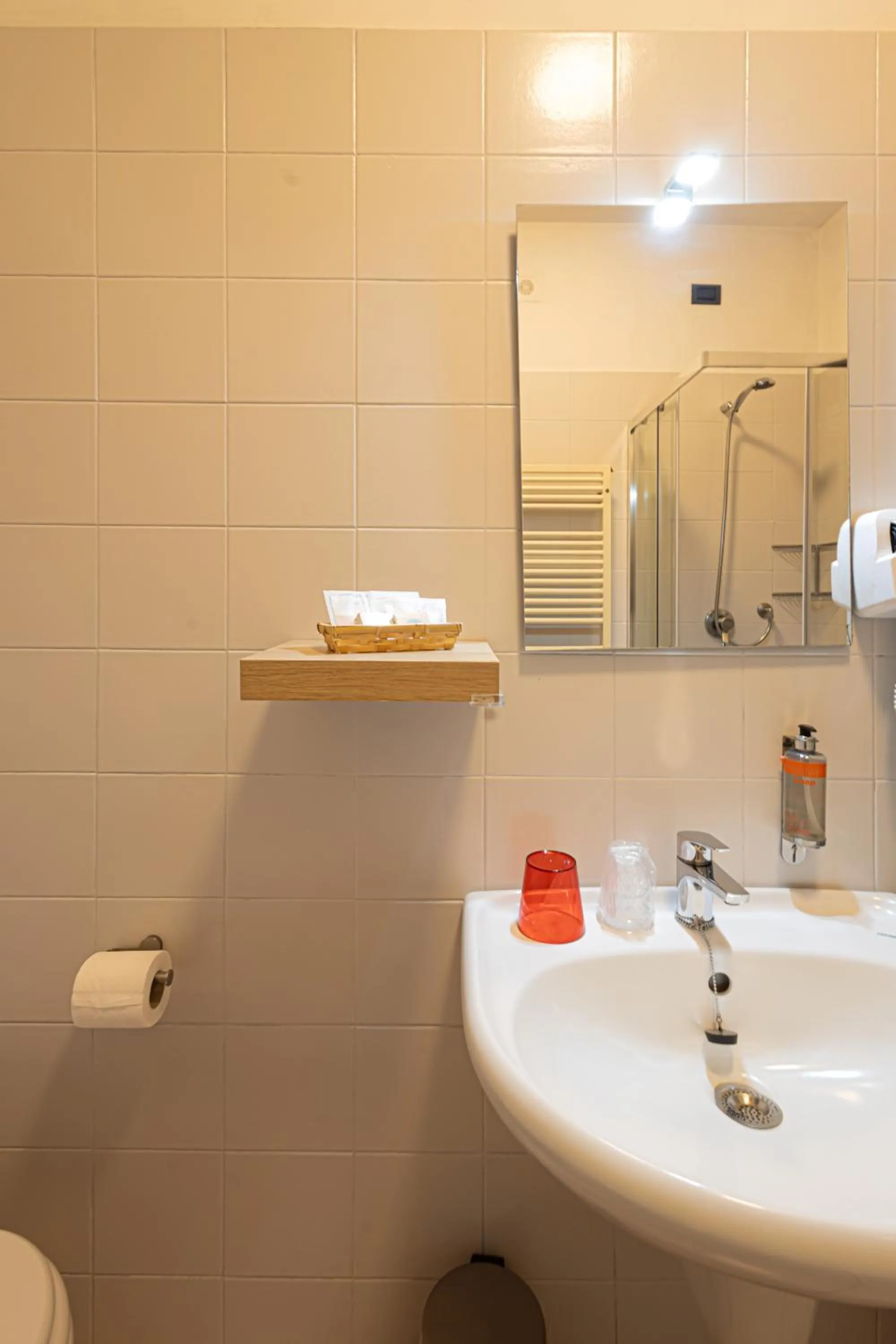 Shower in LVG Hotel Collection - Tornielli 9